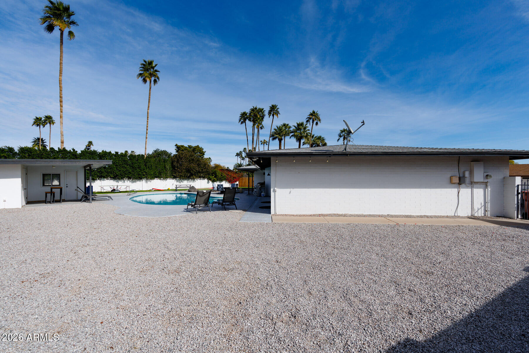 8714 E MACKENZIE Drive