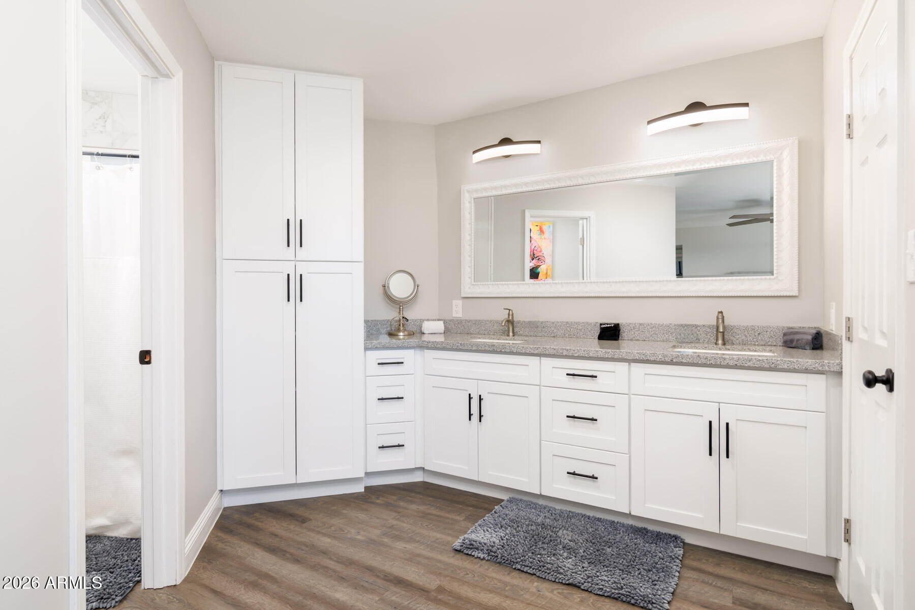 8714 E MACKENZIE Drive