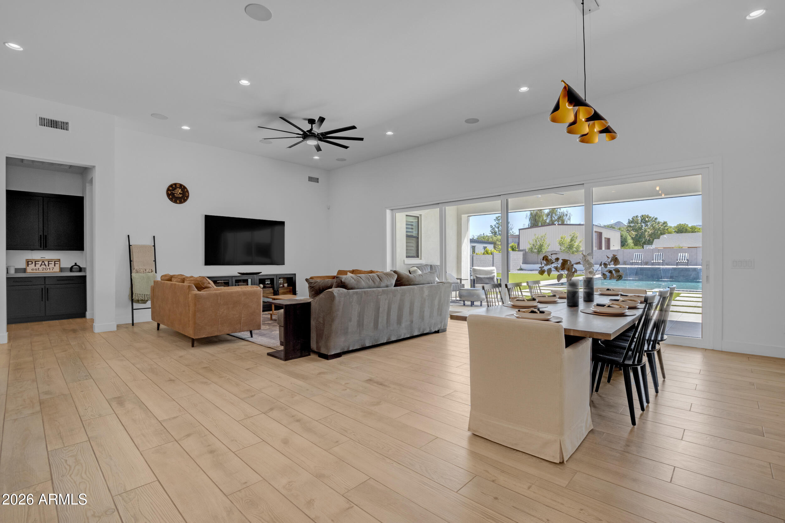 20689 E PUMMELOS Road