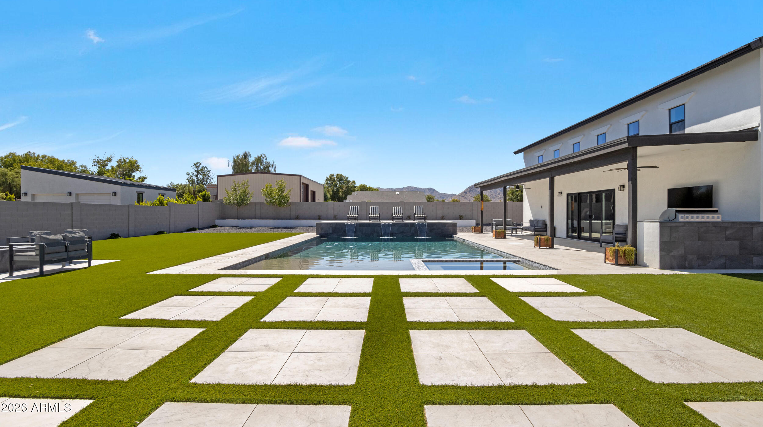 20689 E PUMMELOS Road