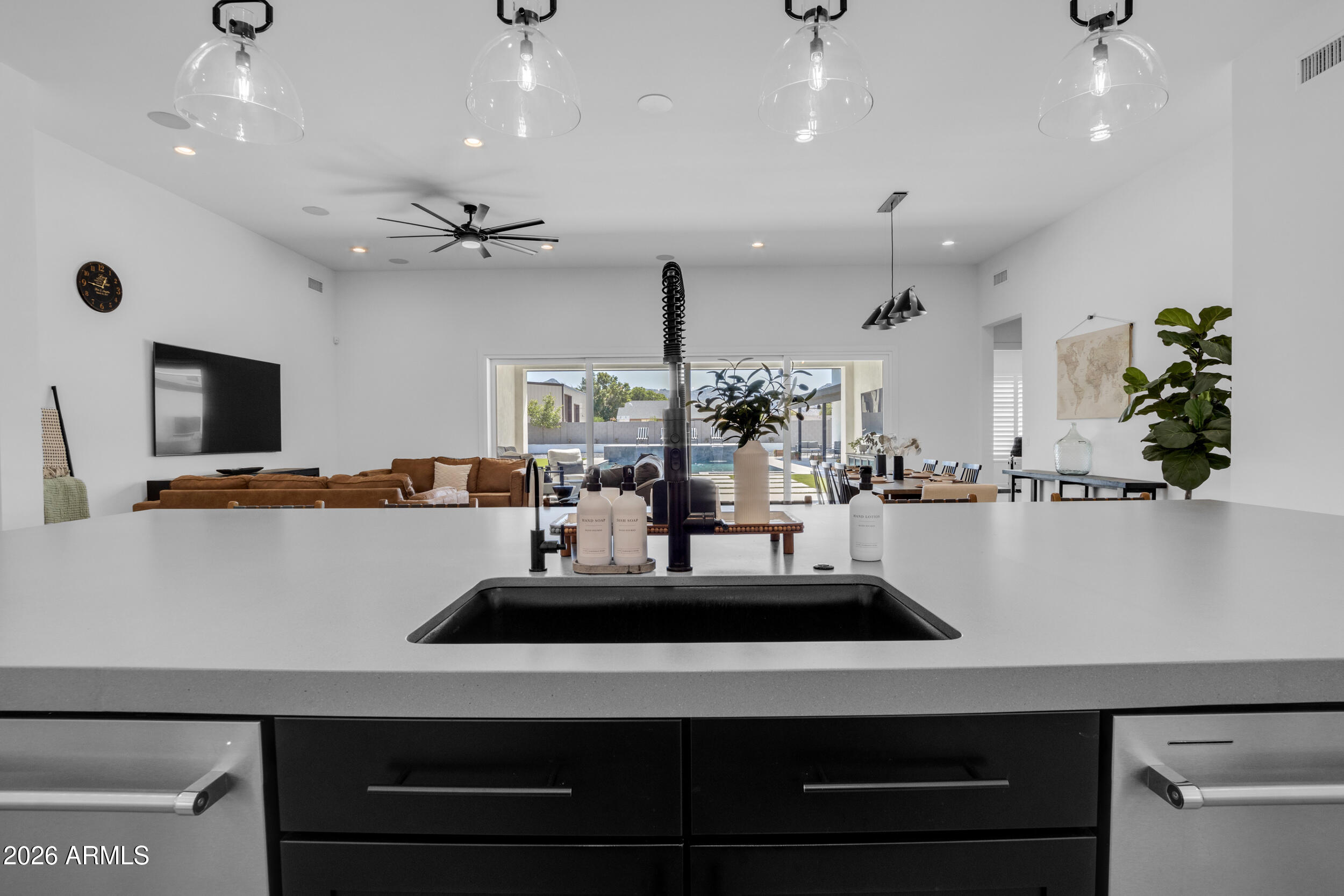 20689 E PUMMELOS Road