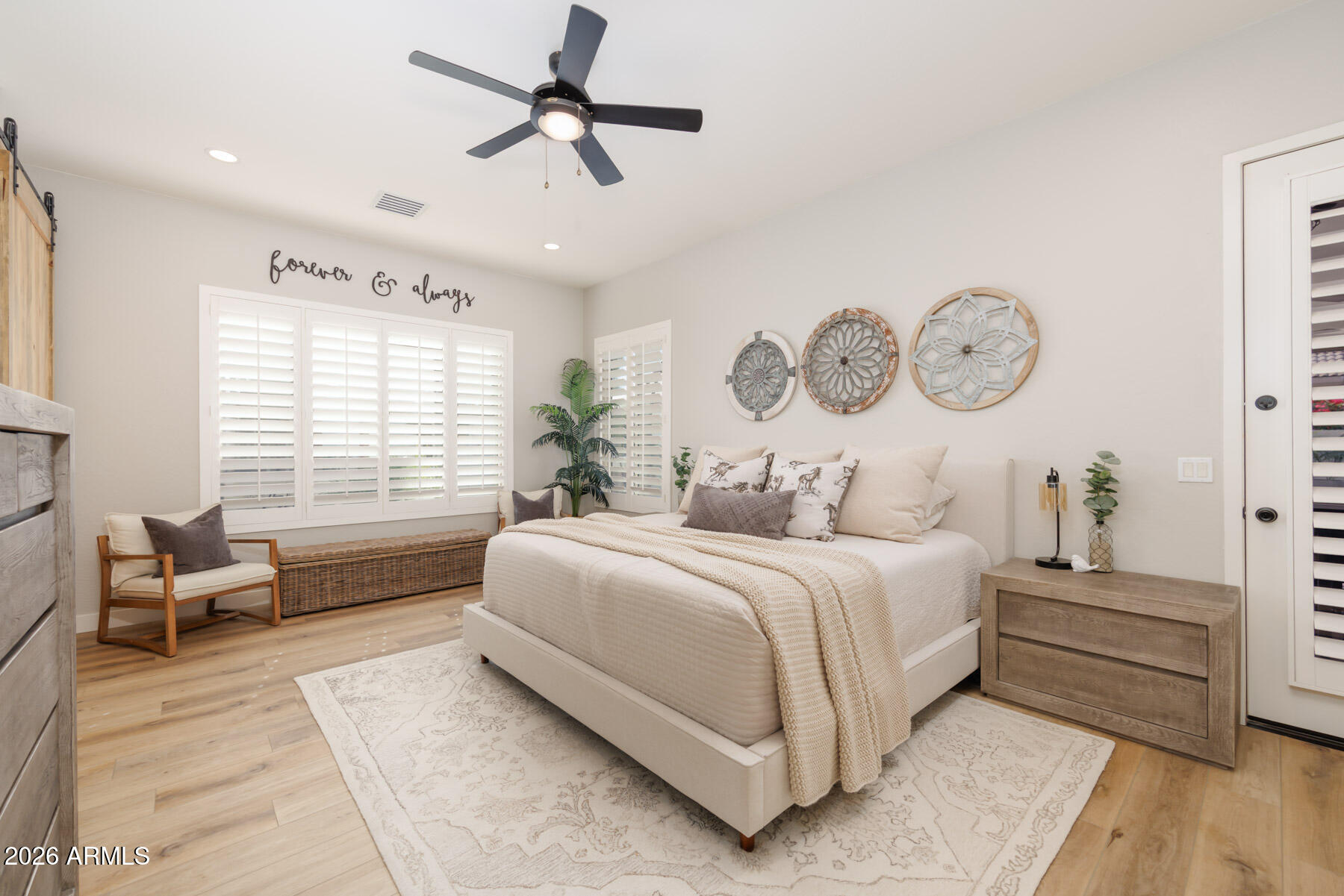 4167 E DUBOIS Avenue