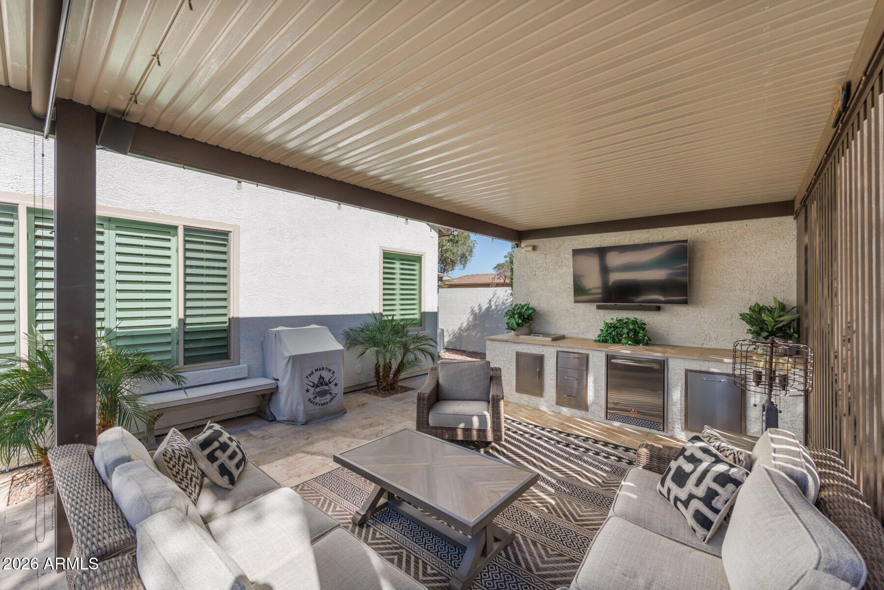 4167 E DUBOIS Avenue