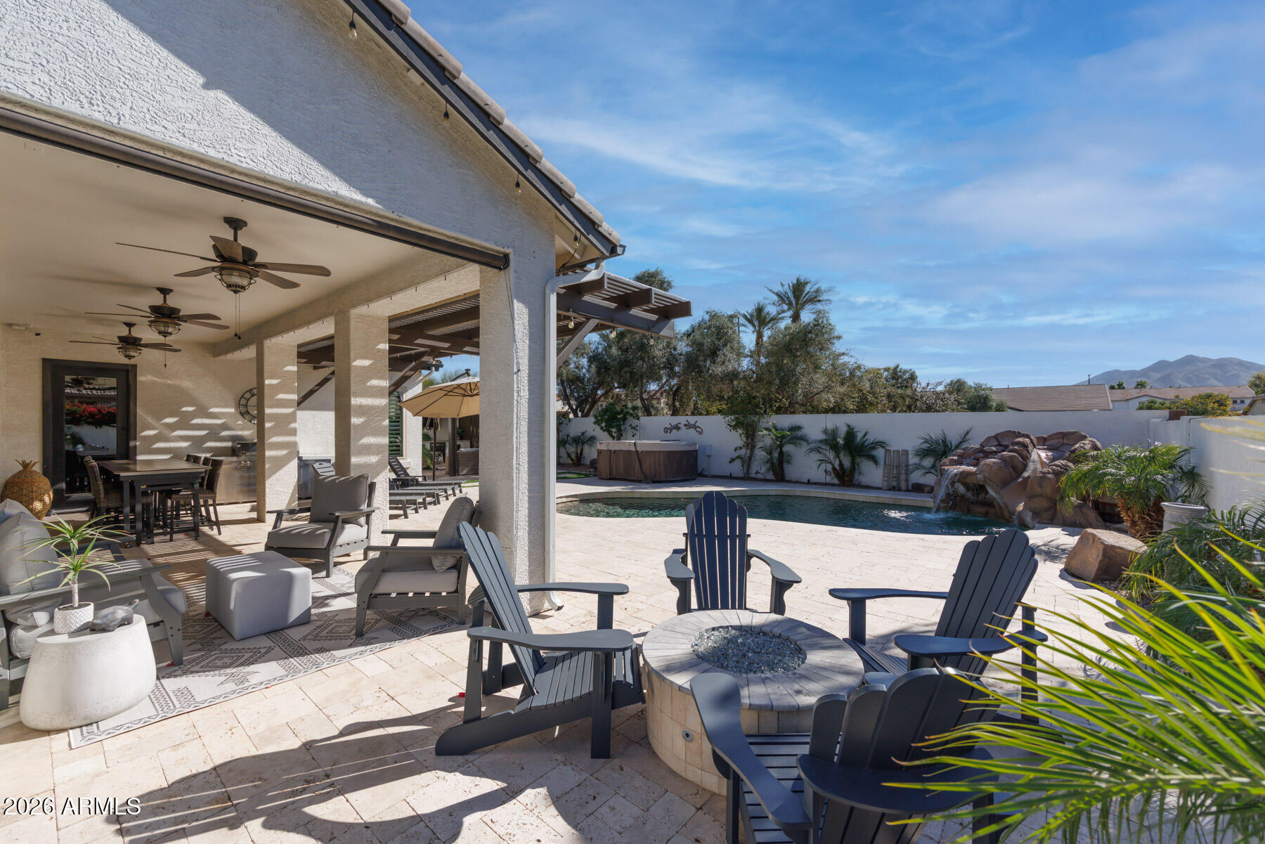 4167 E DUBOIS Avenue