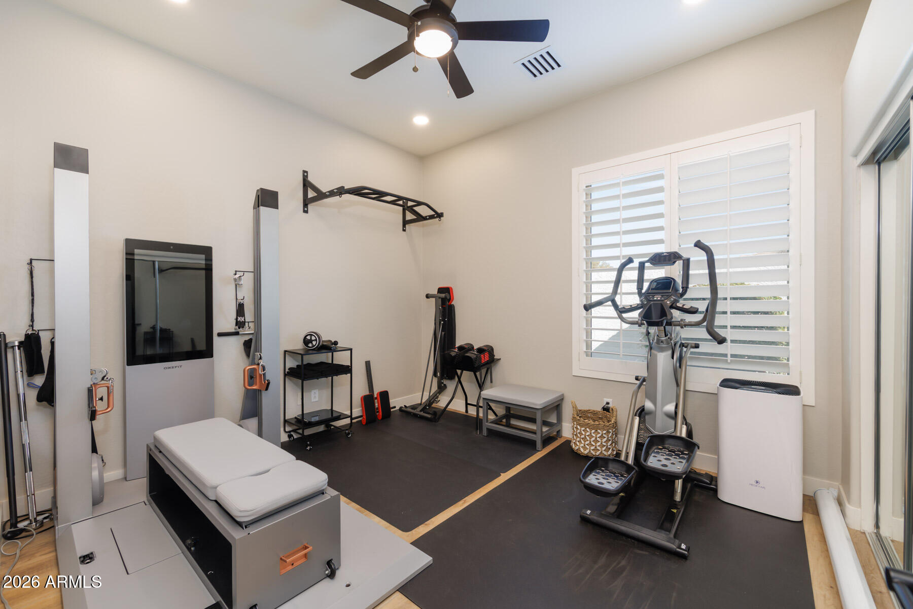 4167 E DUBOIS Avenue