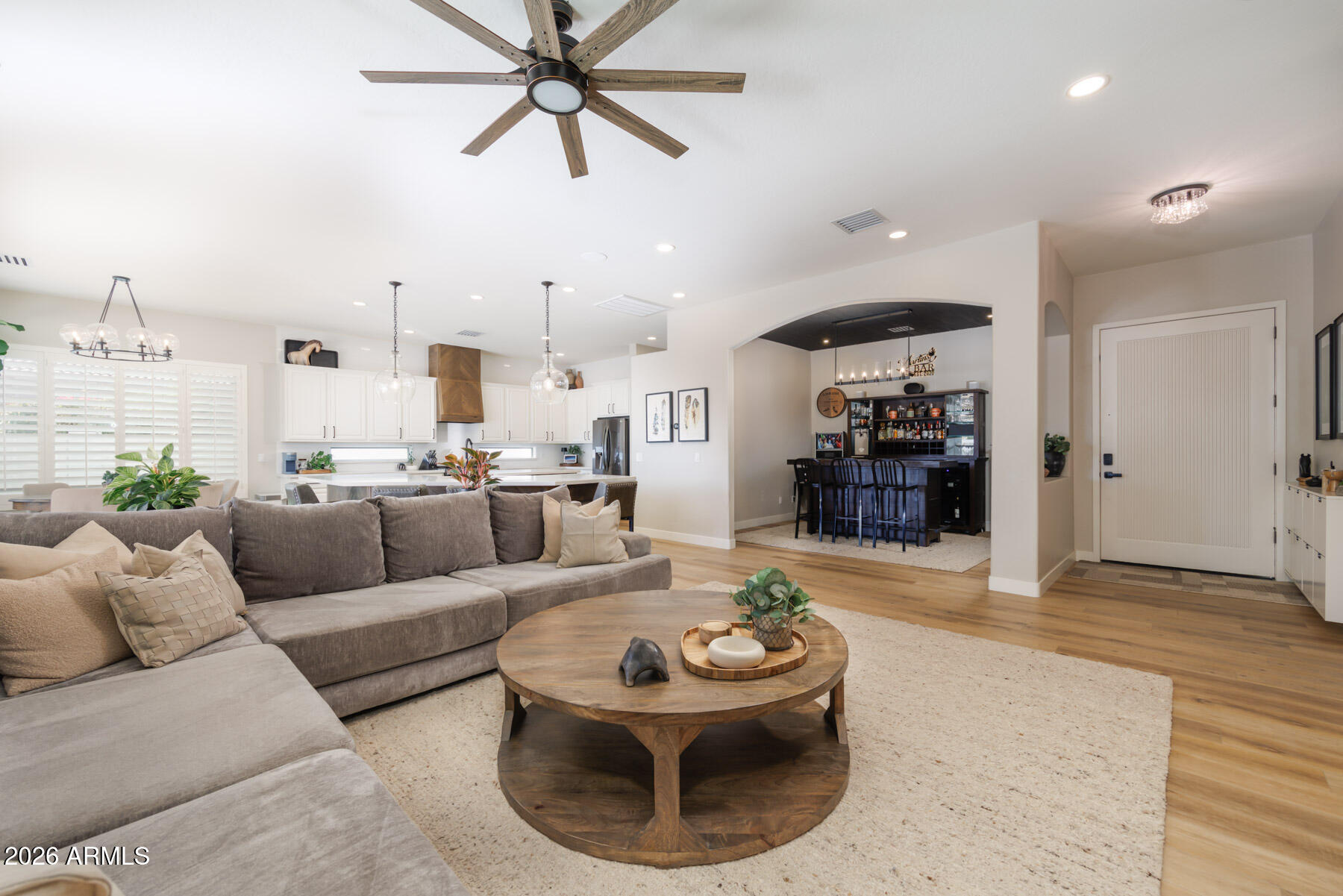 4167 E DUBOIS Avenue