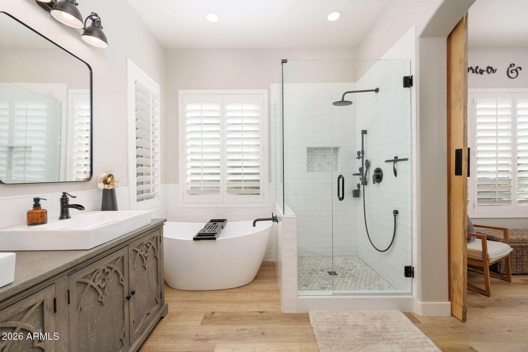 4167 E DUBOIS Avenue