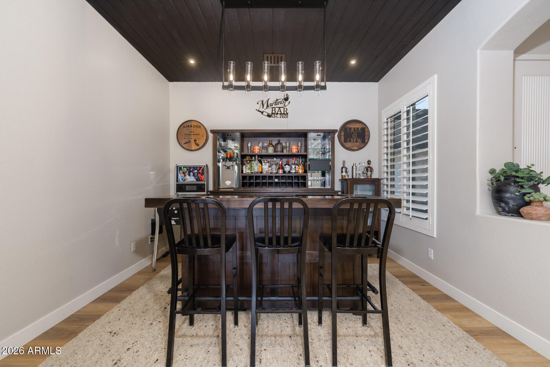 4167 E DUBOIS Avenue