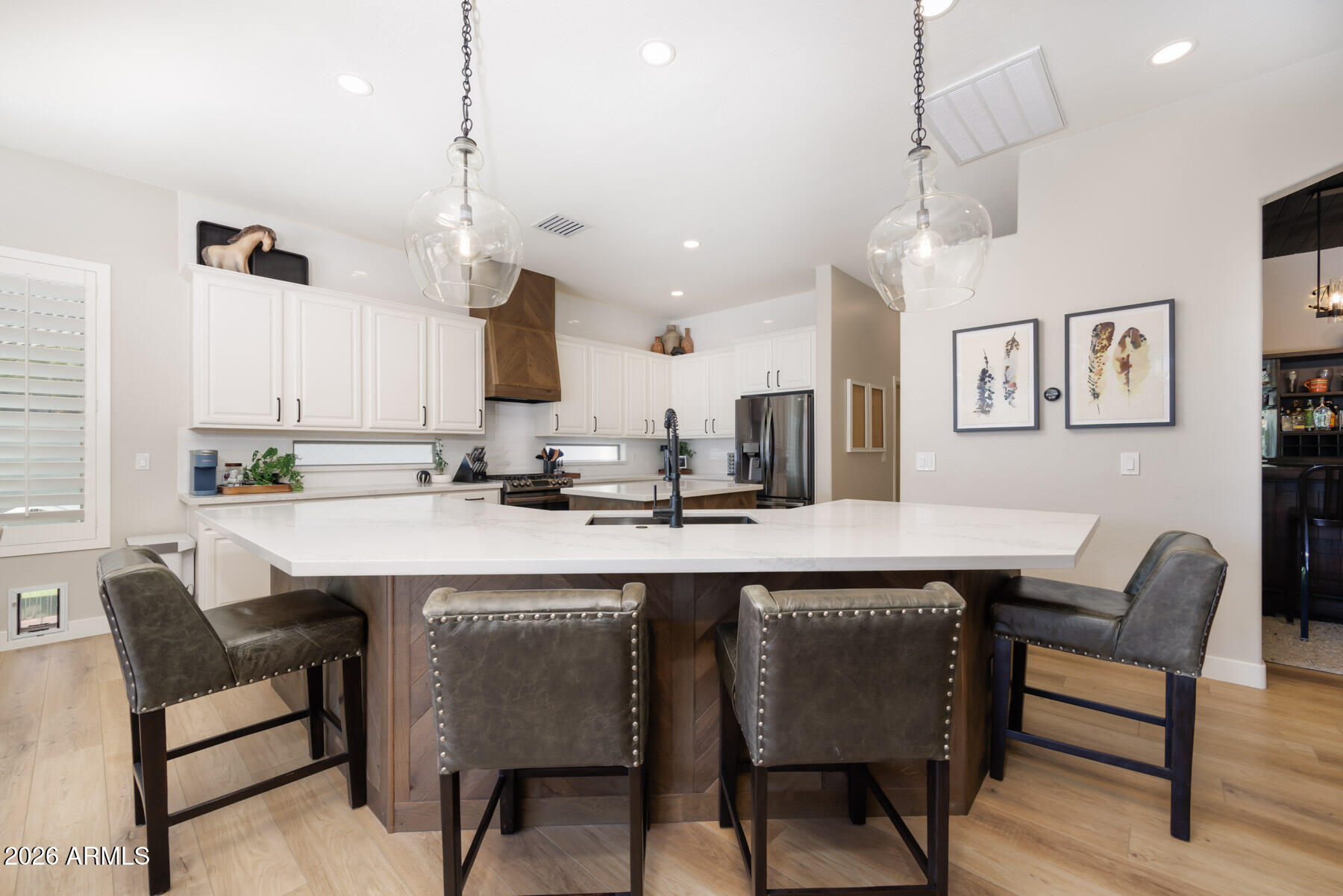 4167 E DUBOIS Avenue