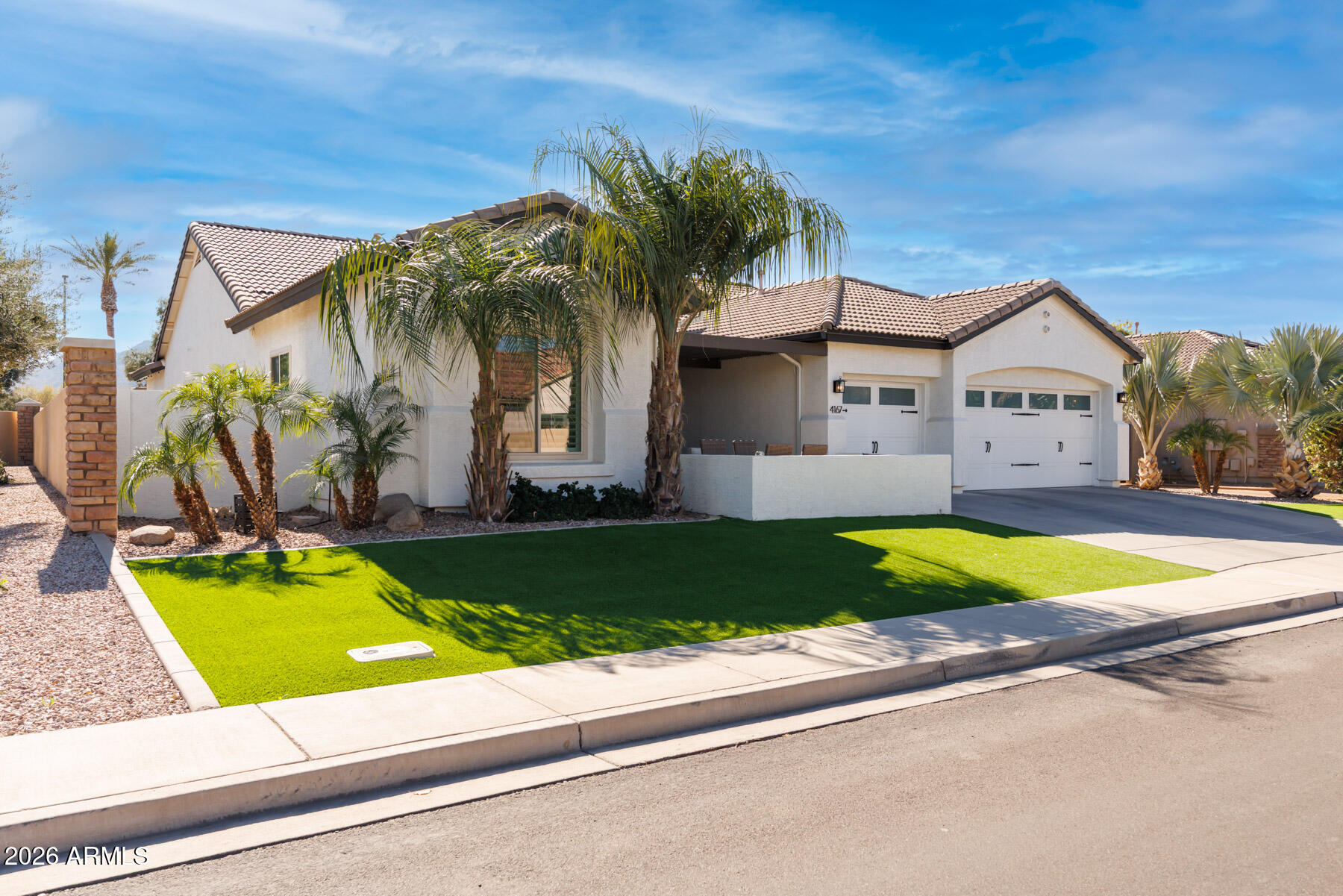 4167 E DUBOIS Avenue