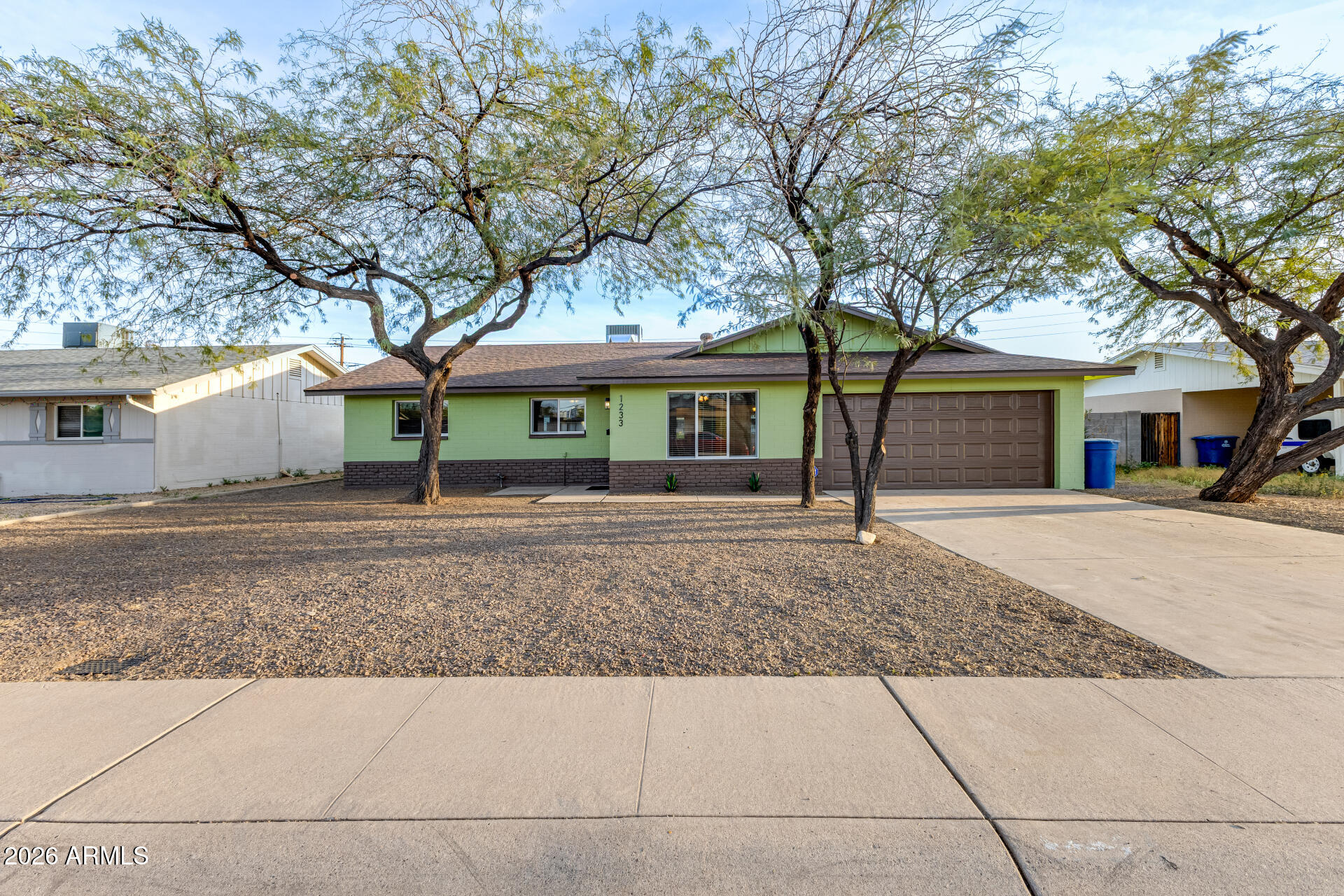1233 E BROADMOR Drive
