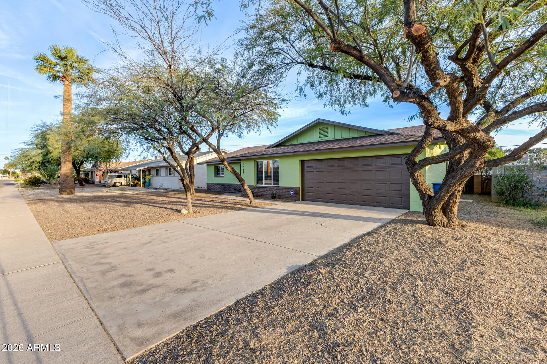 1233 E BROADMOR Drive