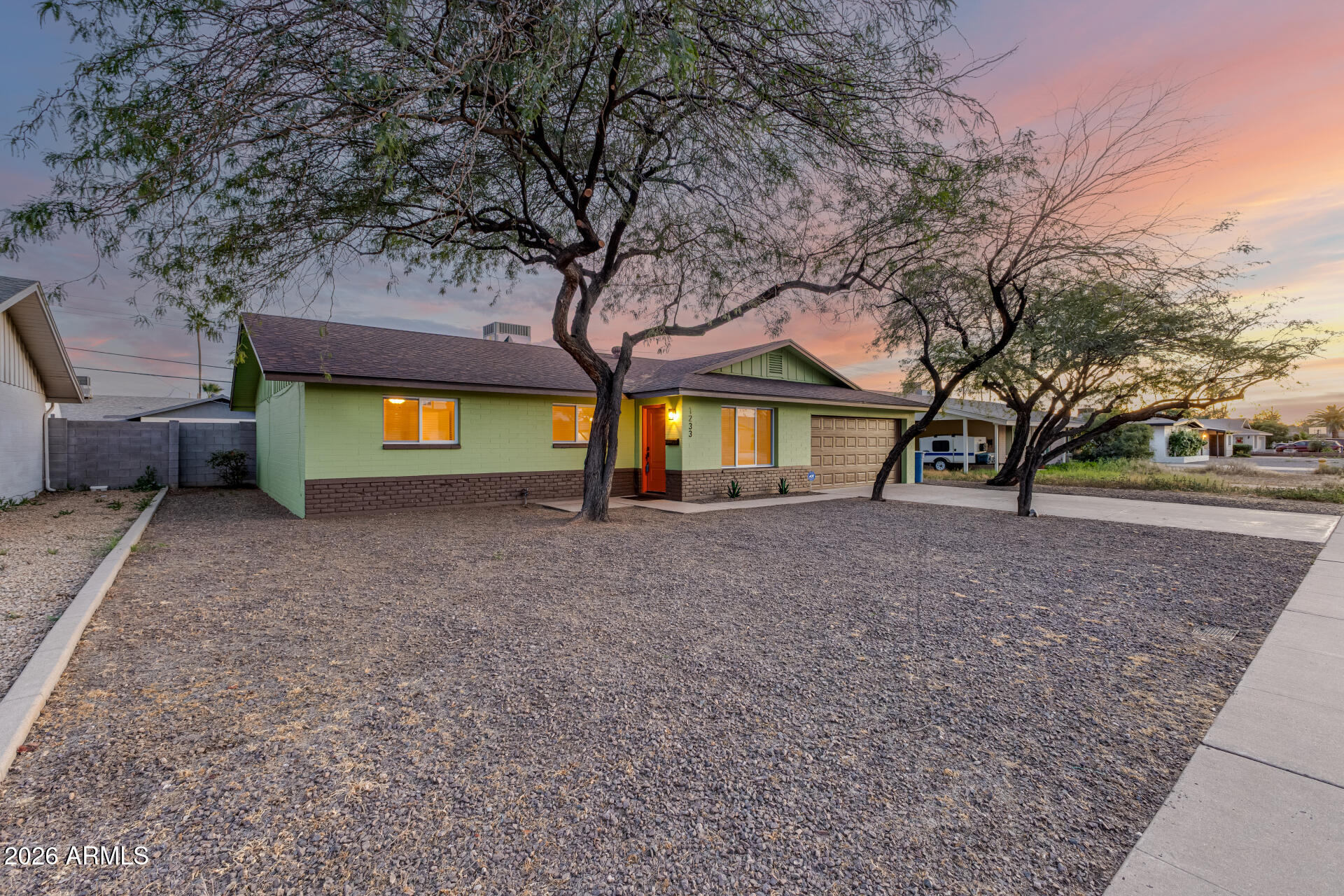 1233 E BROADMOR Drive
