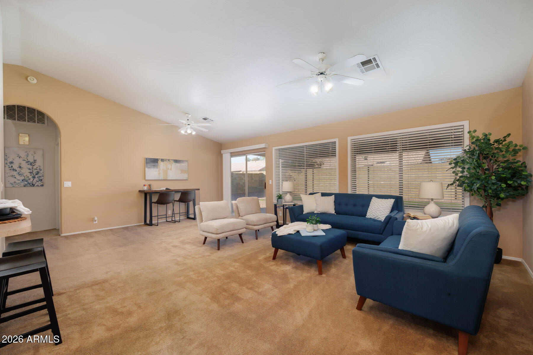 824 S EVERGREEN Street