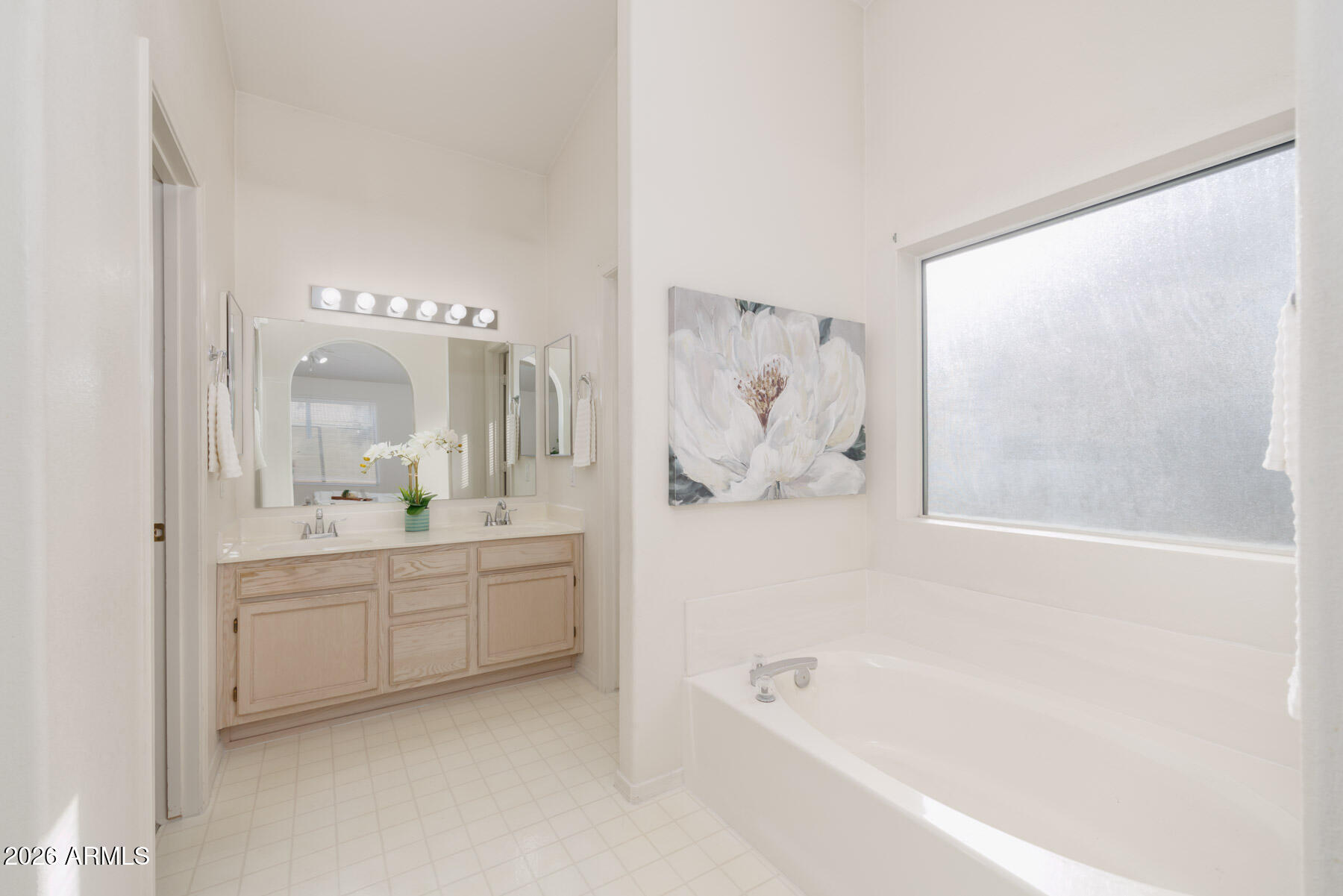 824 S EVERGREEN Street