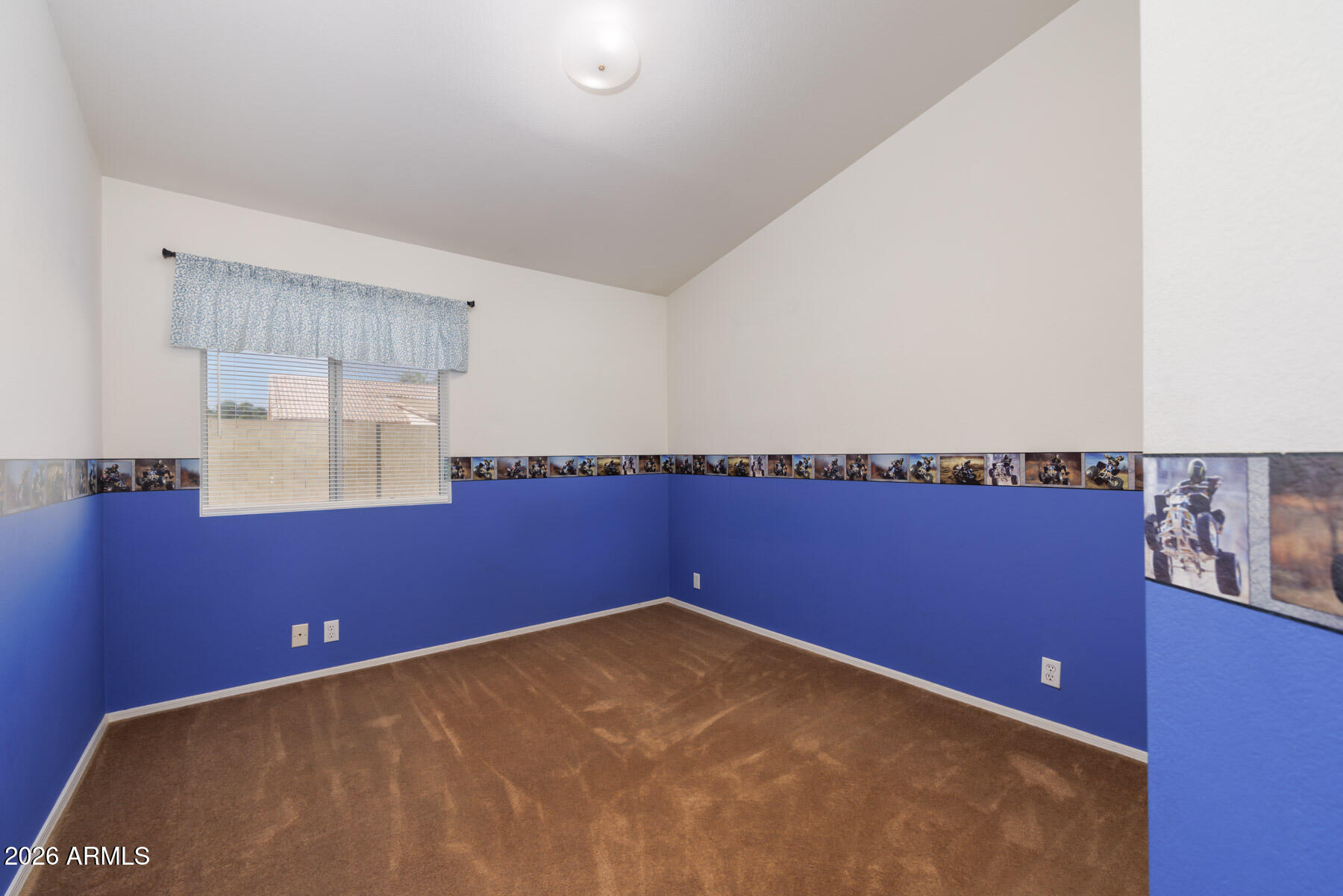 824 S EVERGREEN Street