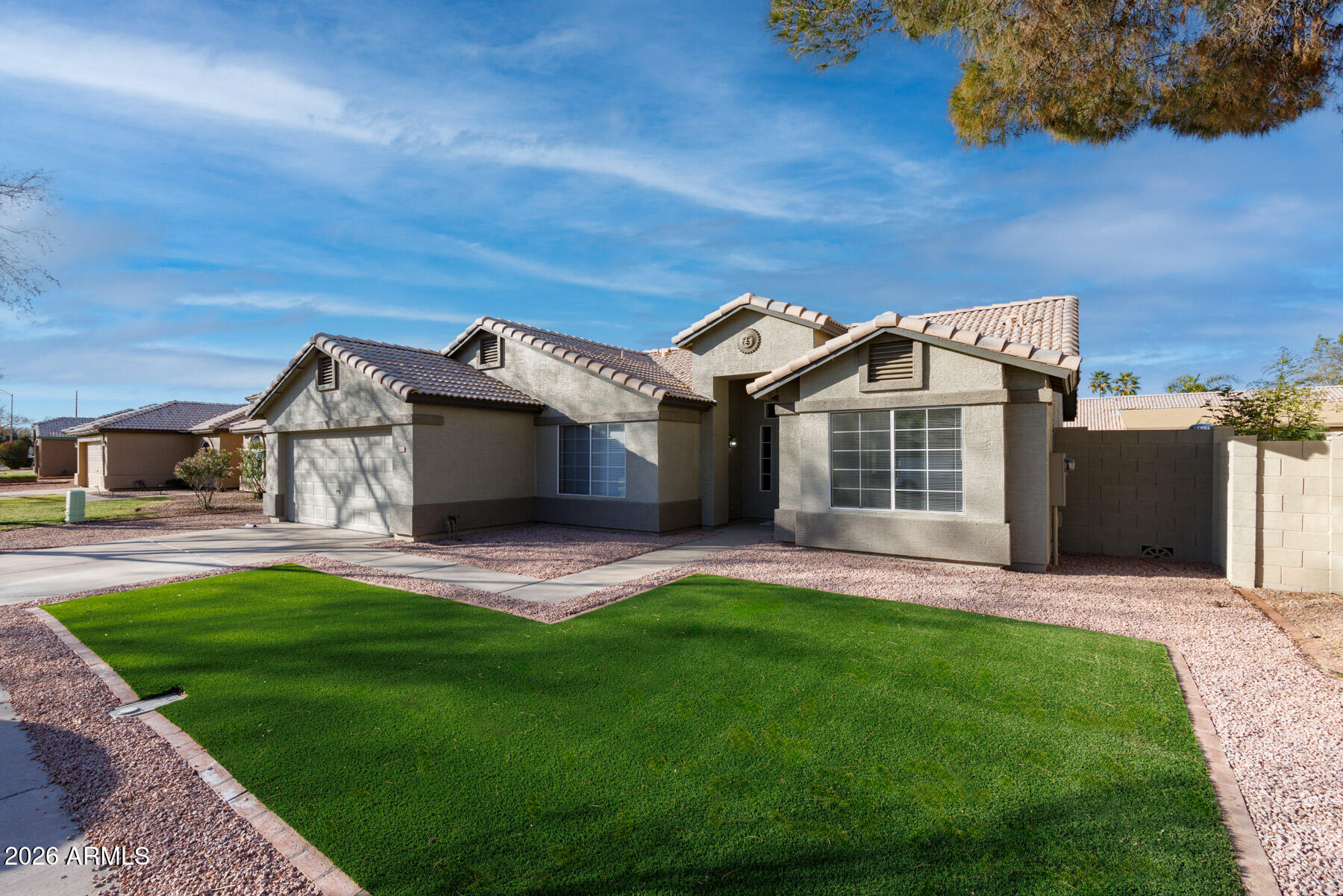 824 S EVERGREEN Street