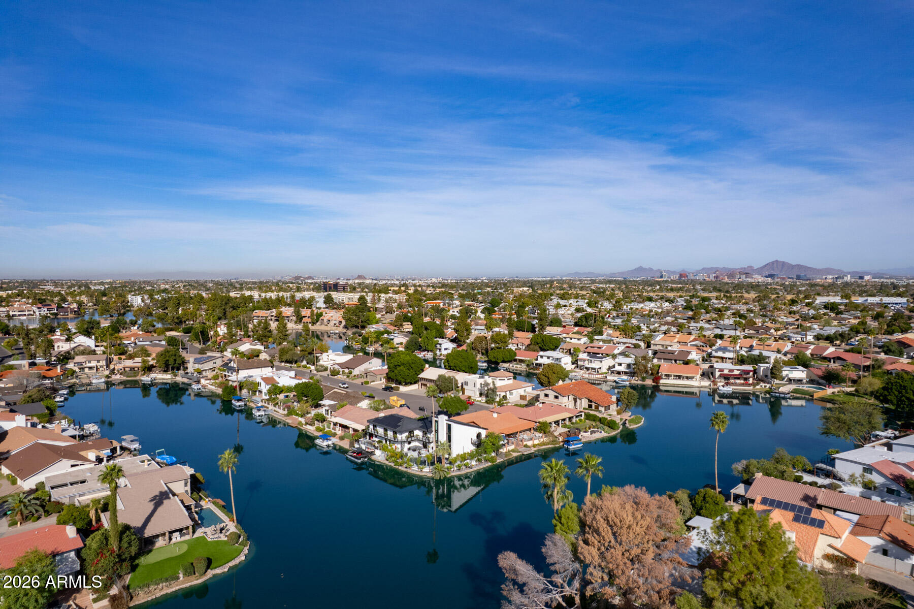 1506 E NORTHSHORE Drive