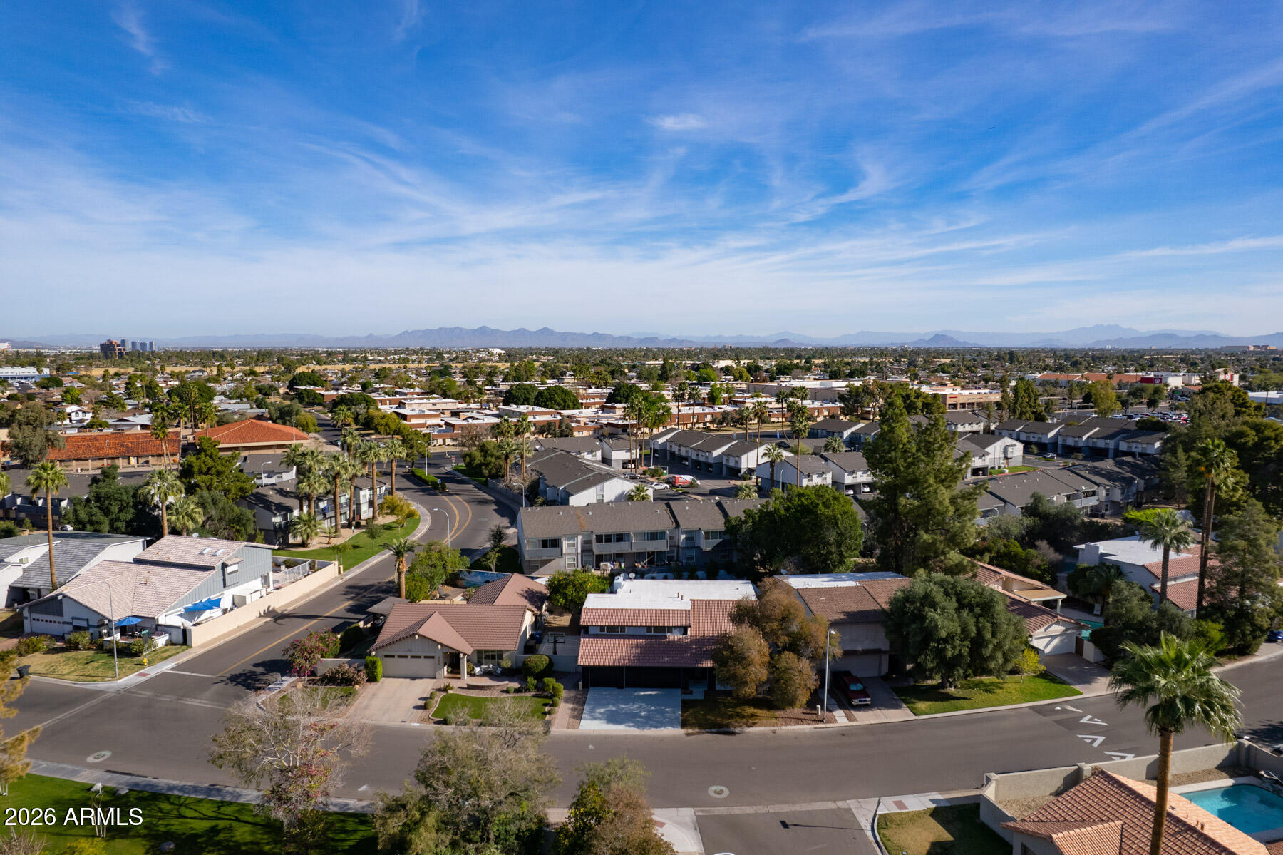 1506 E NORTHSHORE Drive