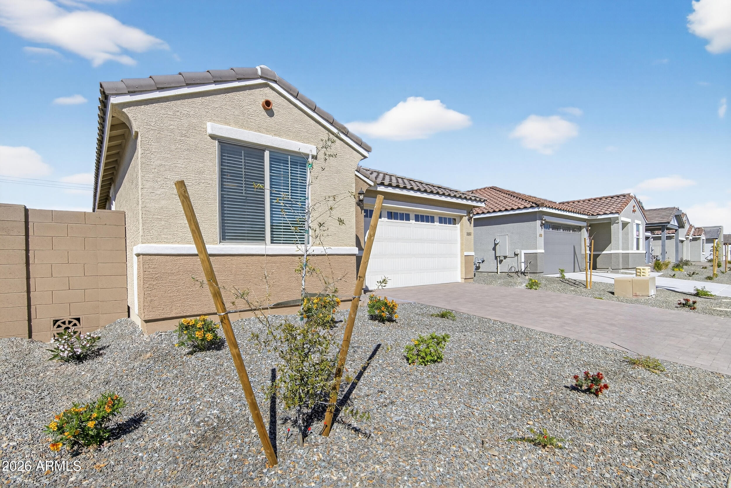 24244 W RAYMOND Street