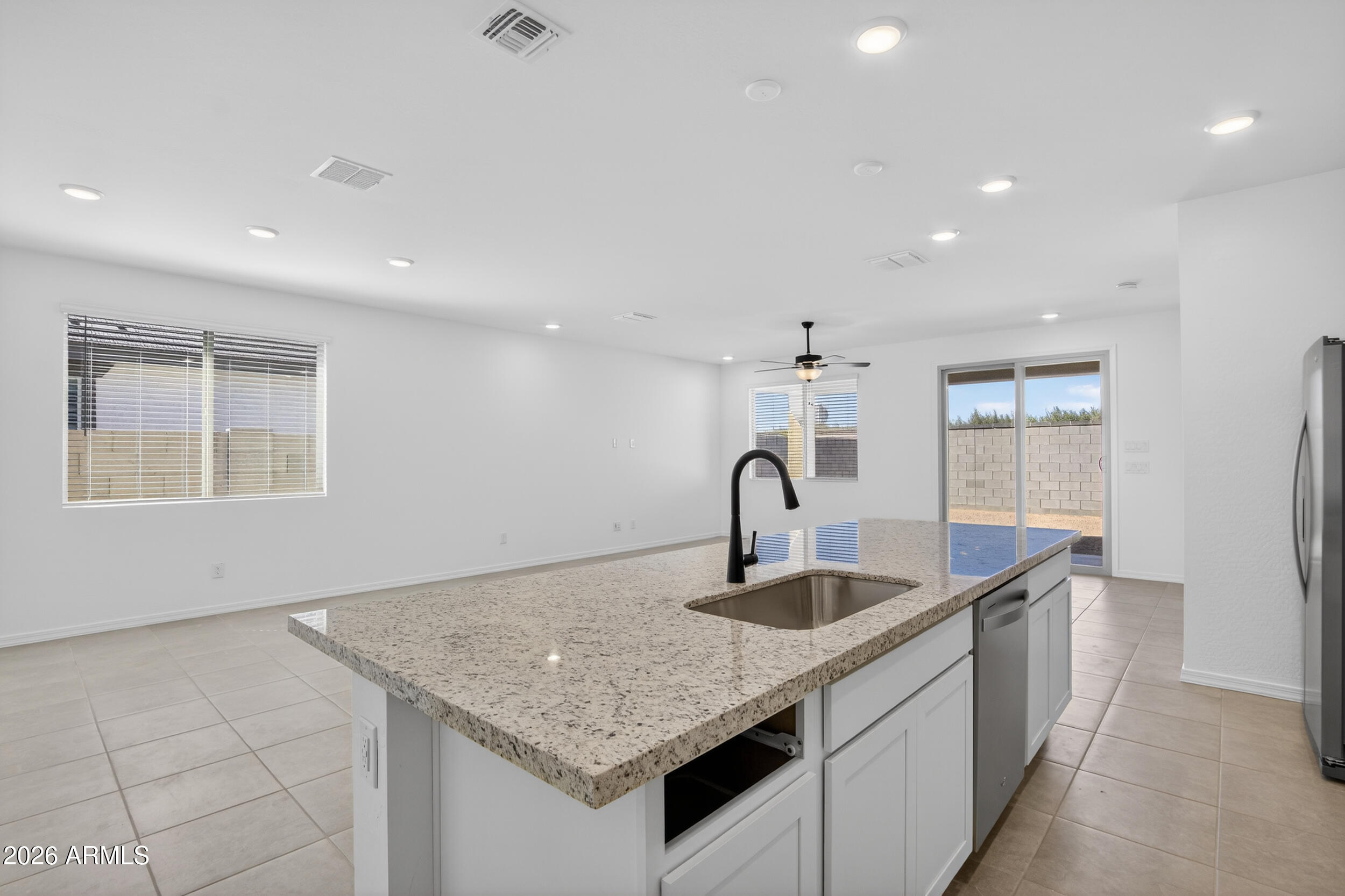 24244 W RAYMOND Street