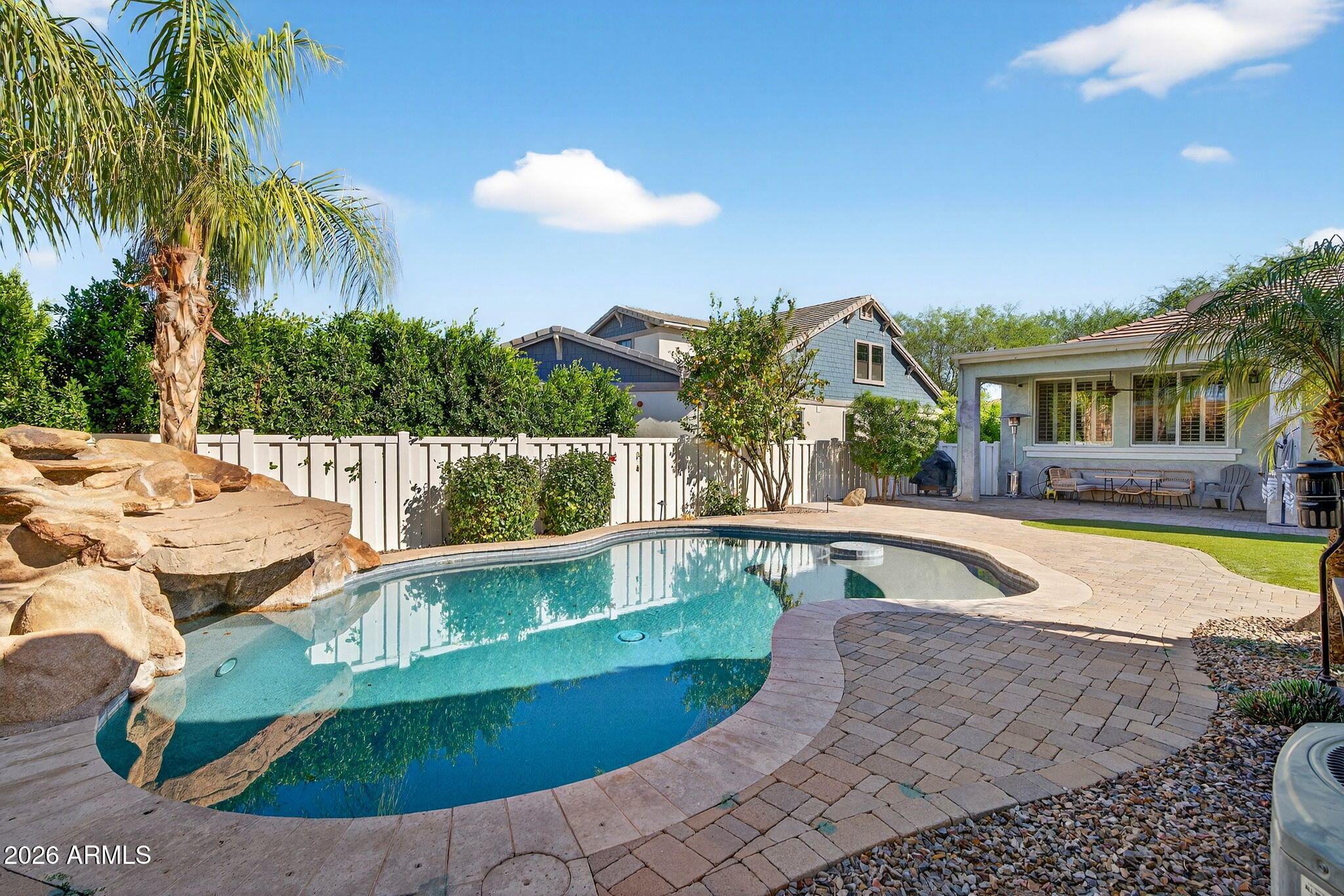 2860 E CAMELLIA Drive
