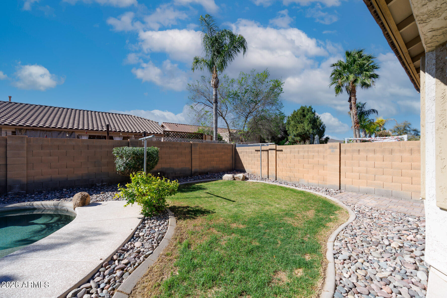 19403 E ARROWHEAD Trail