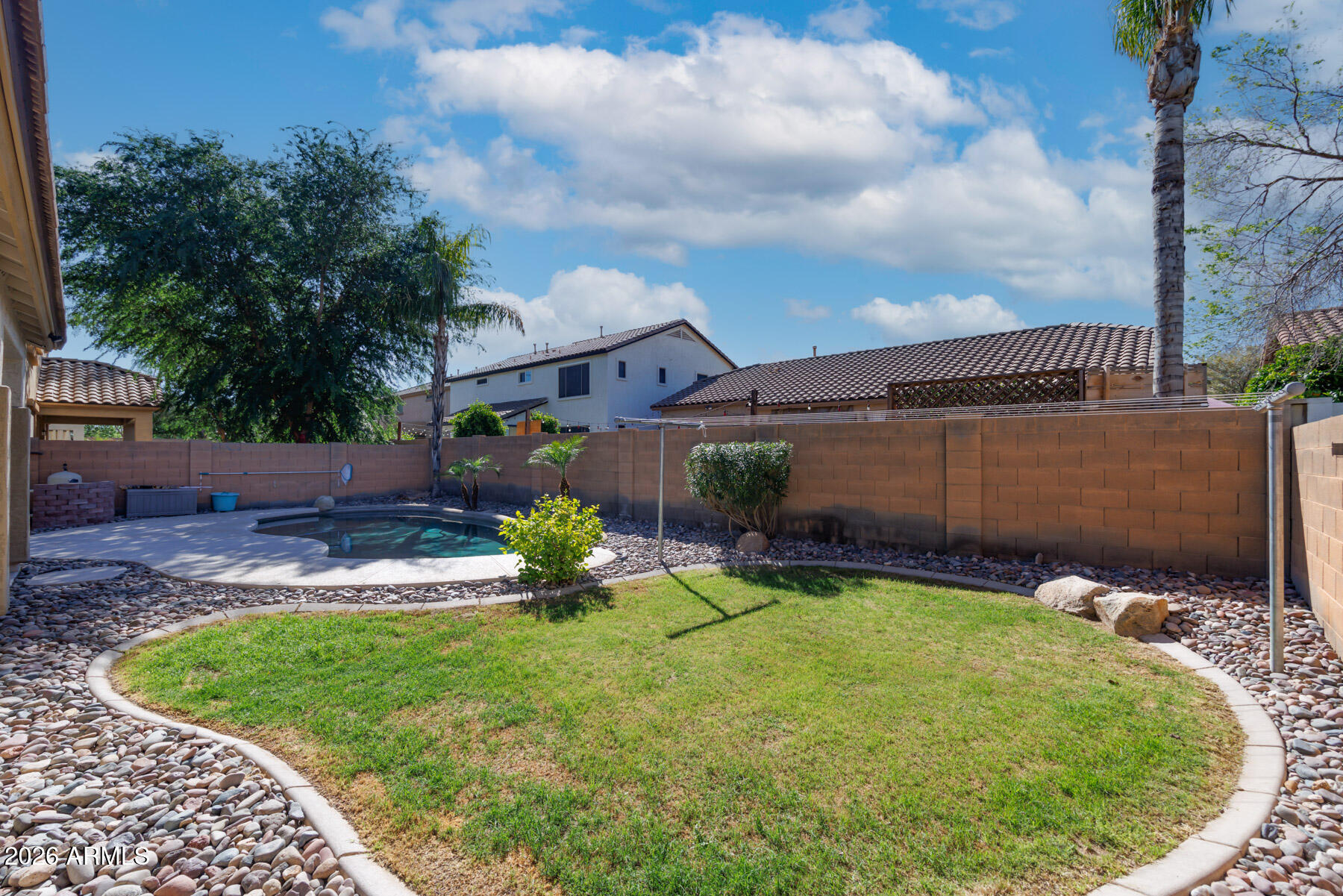 19403 E ARROWHEAD Trail