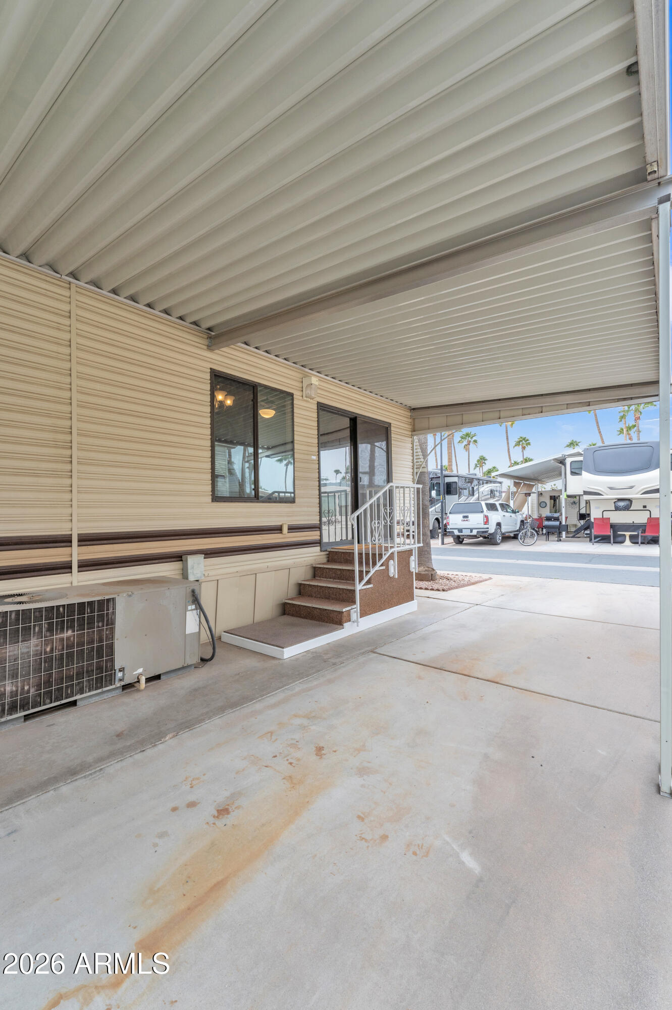 1152 S SIOUX Drive