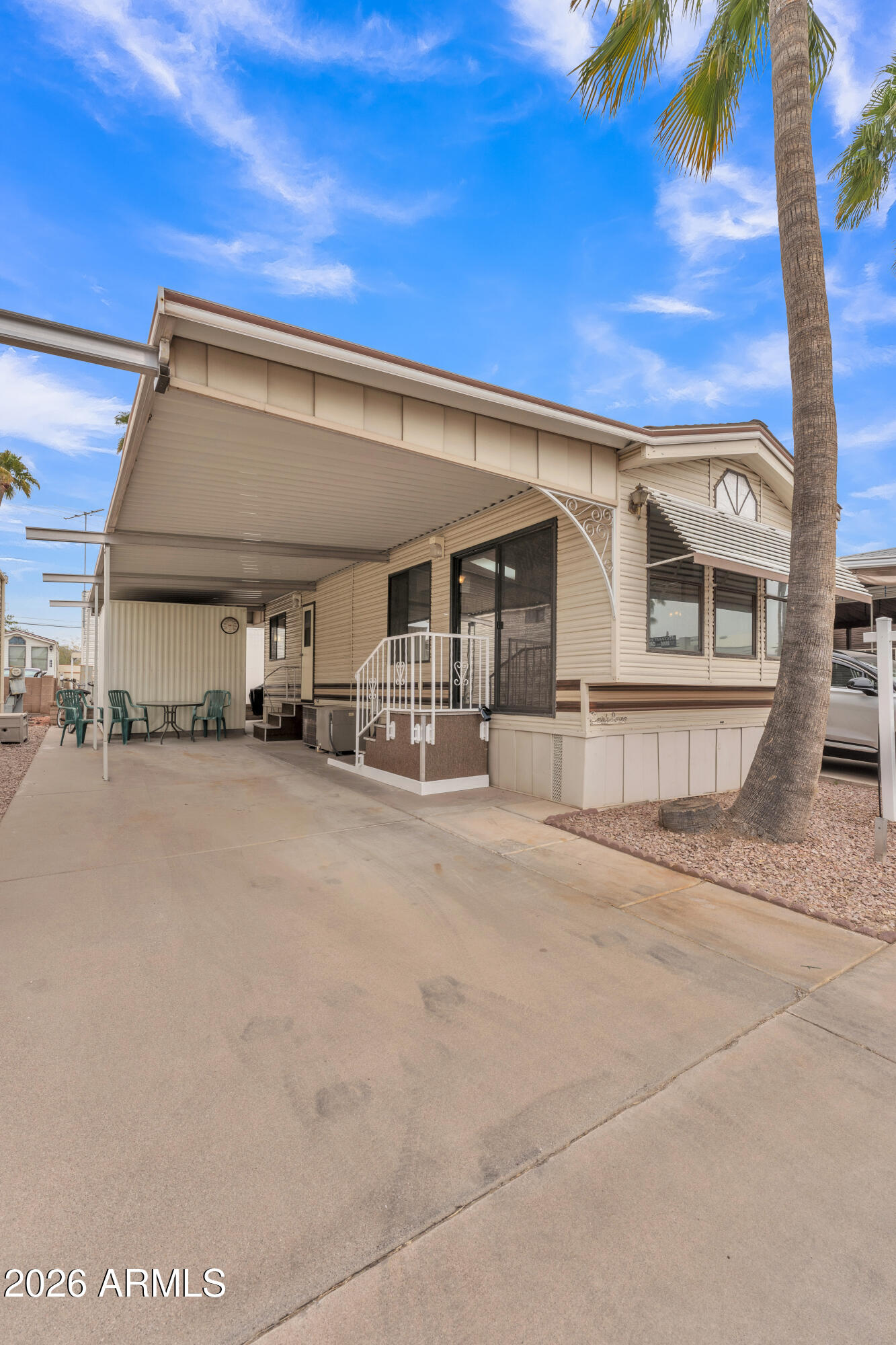1152 S SIOUX Drive