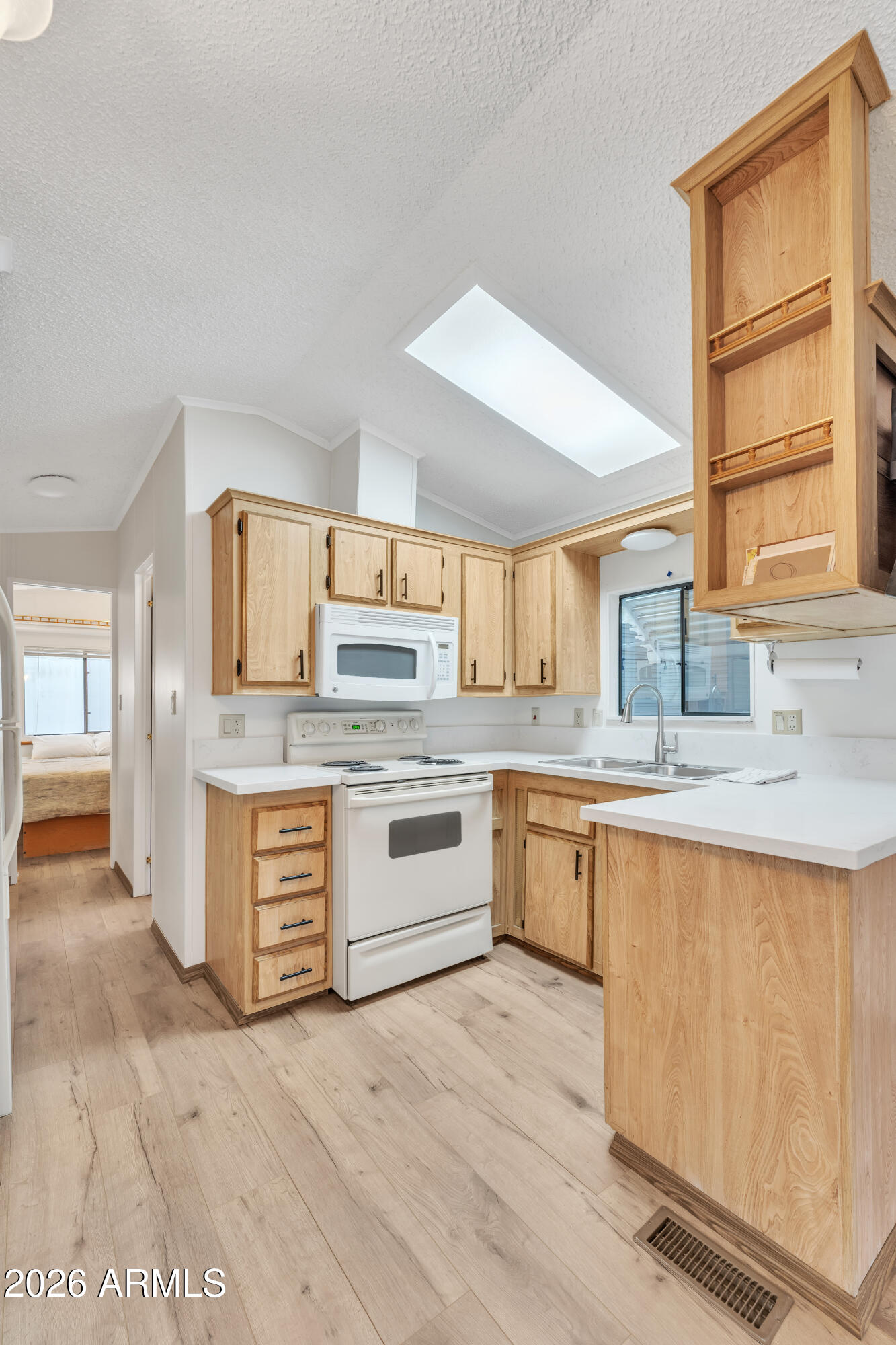 1152 S SIOUX Drive
