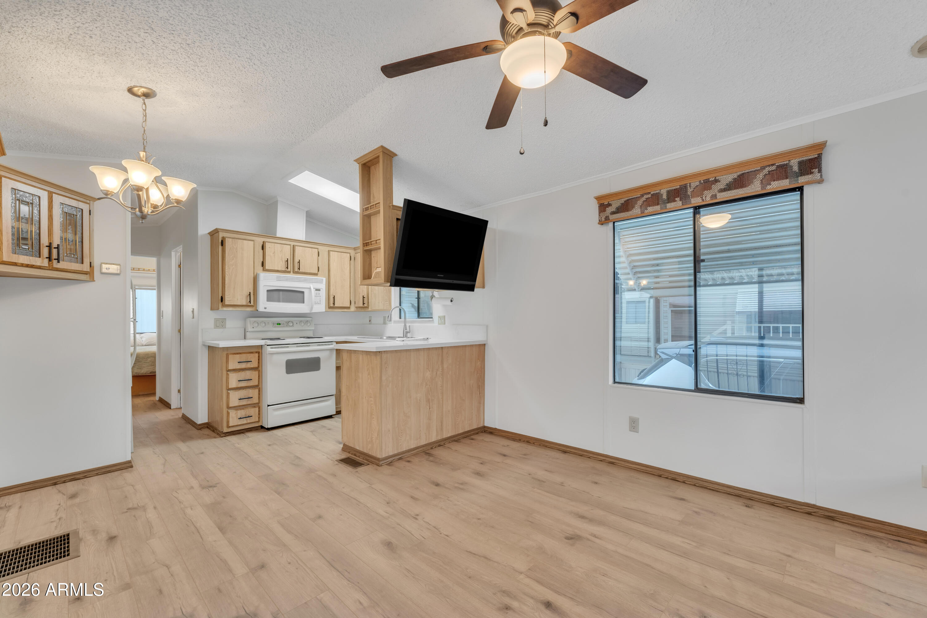 1152 S SIOUX Drive