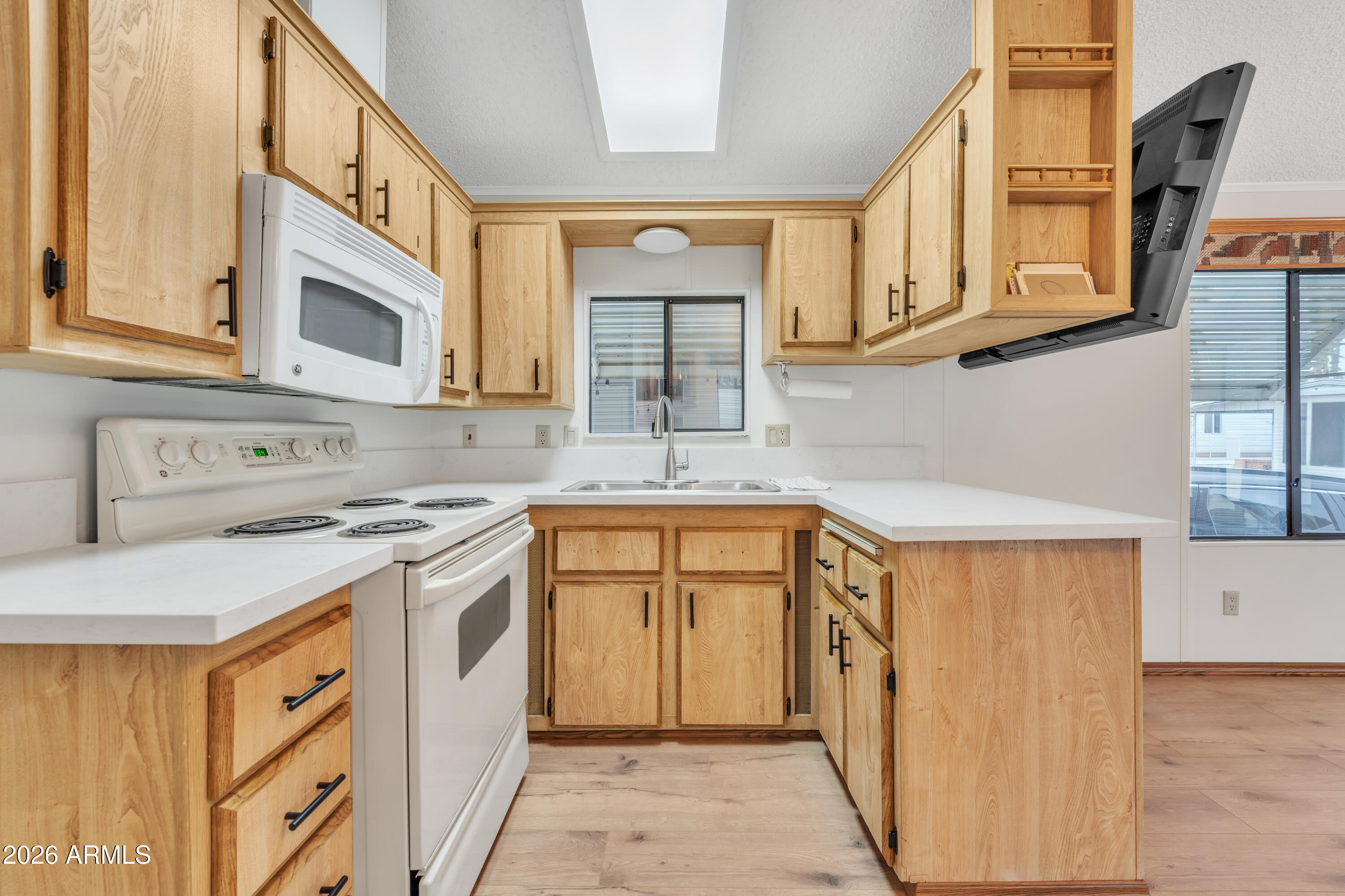 1152 S SIOUX Drive