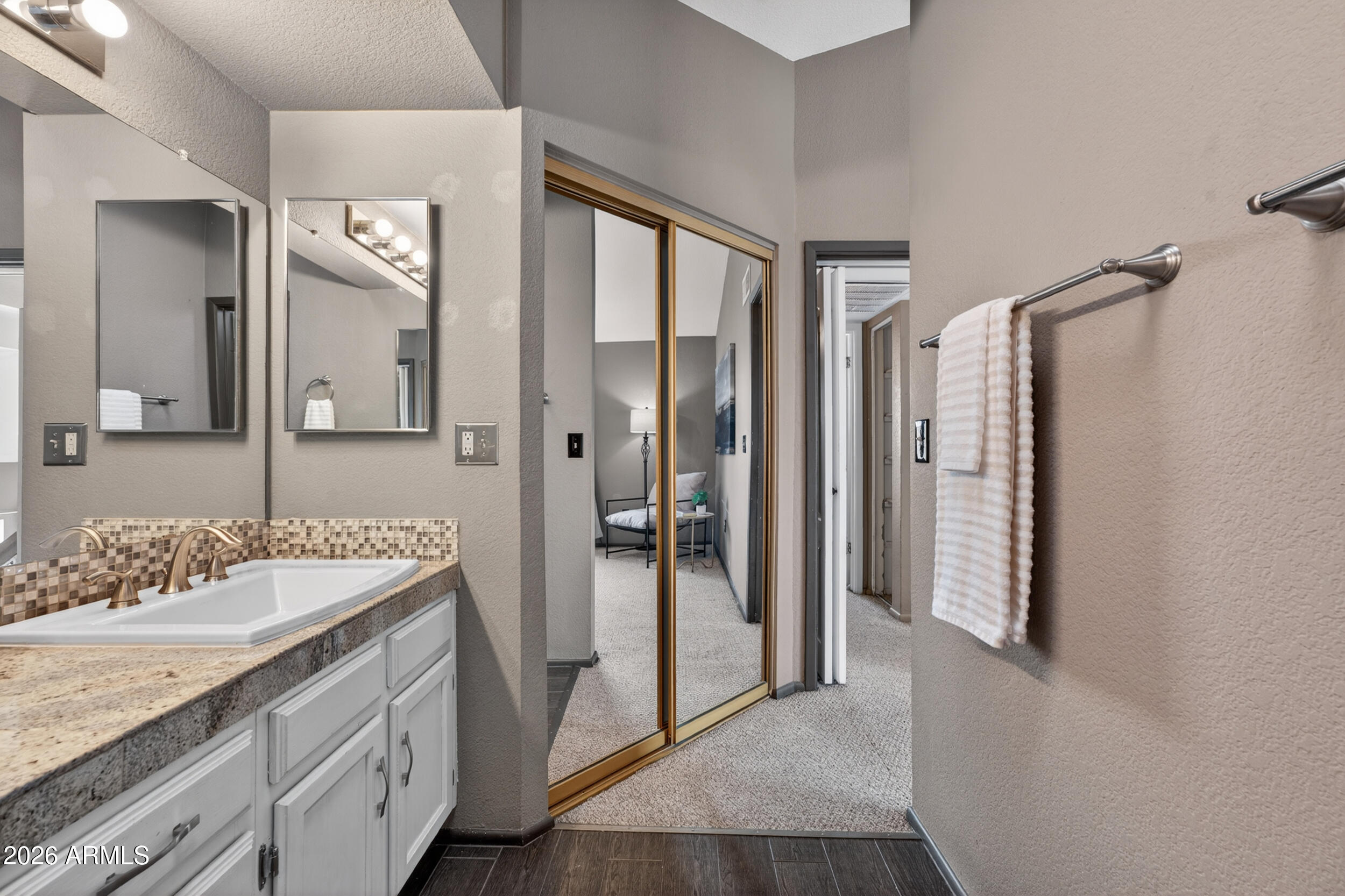 1753 E JACINTO Circle