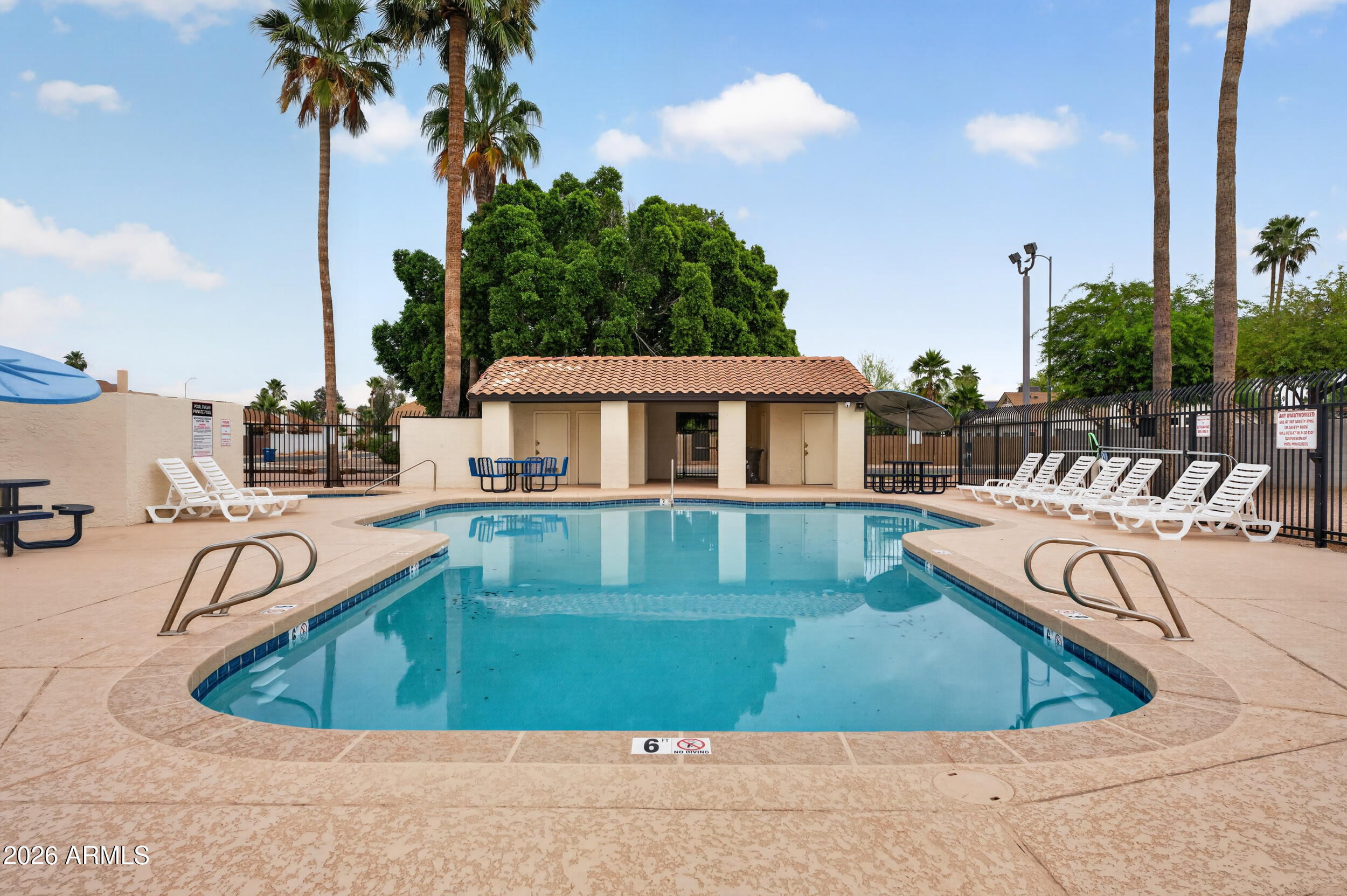 1753 E JACINTO Circle