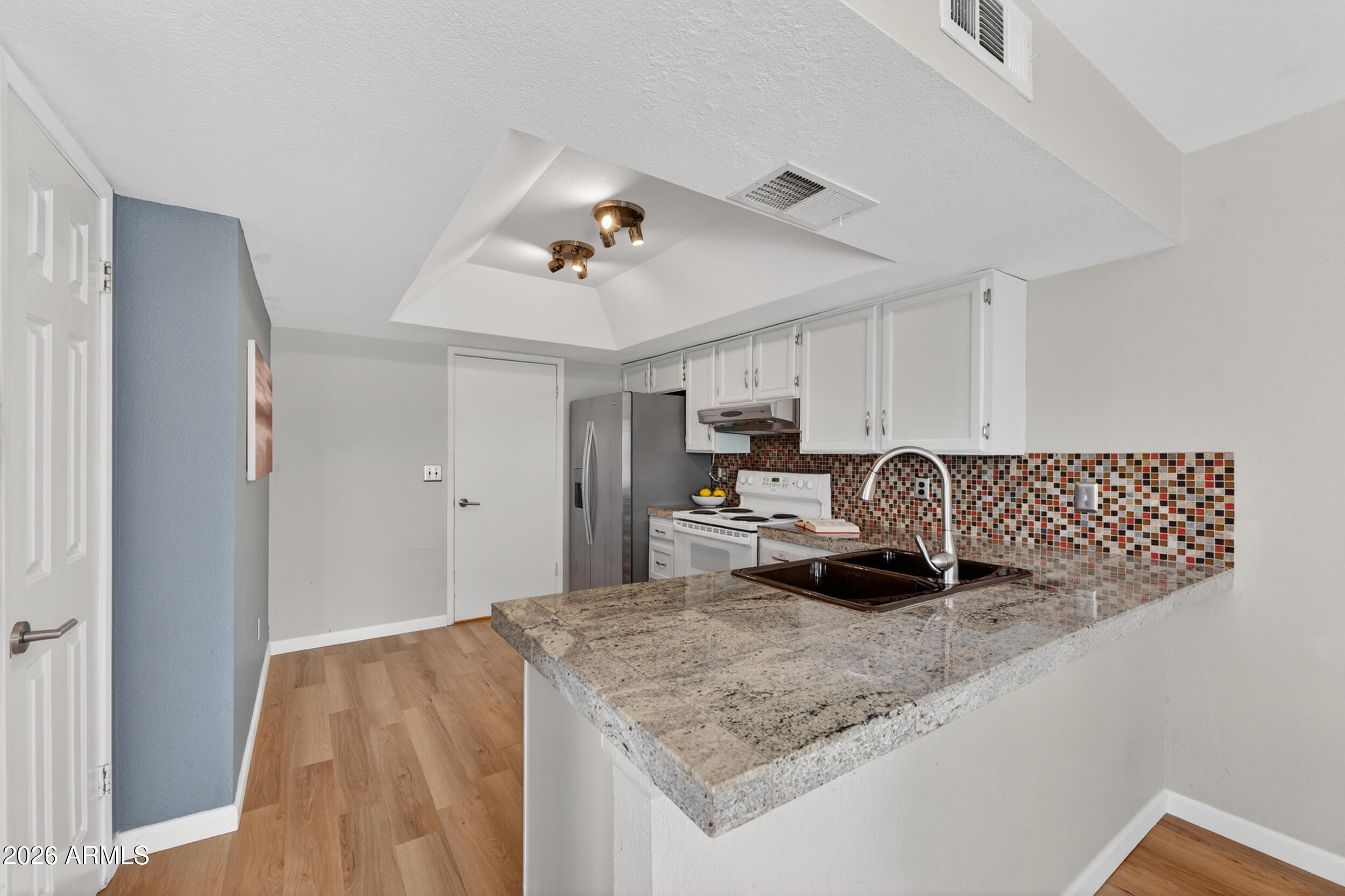 1753 E JACINTO Circle