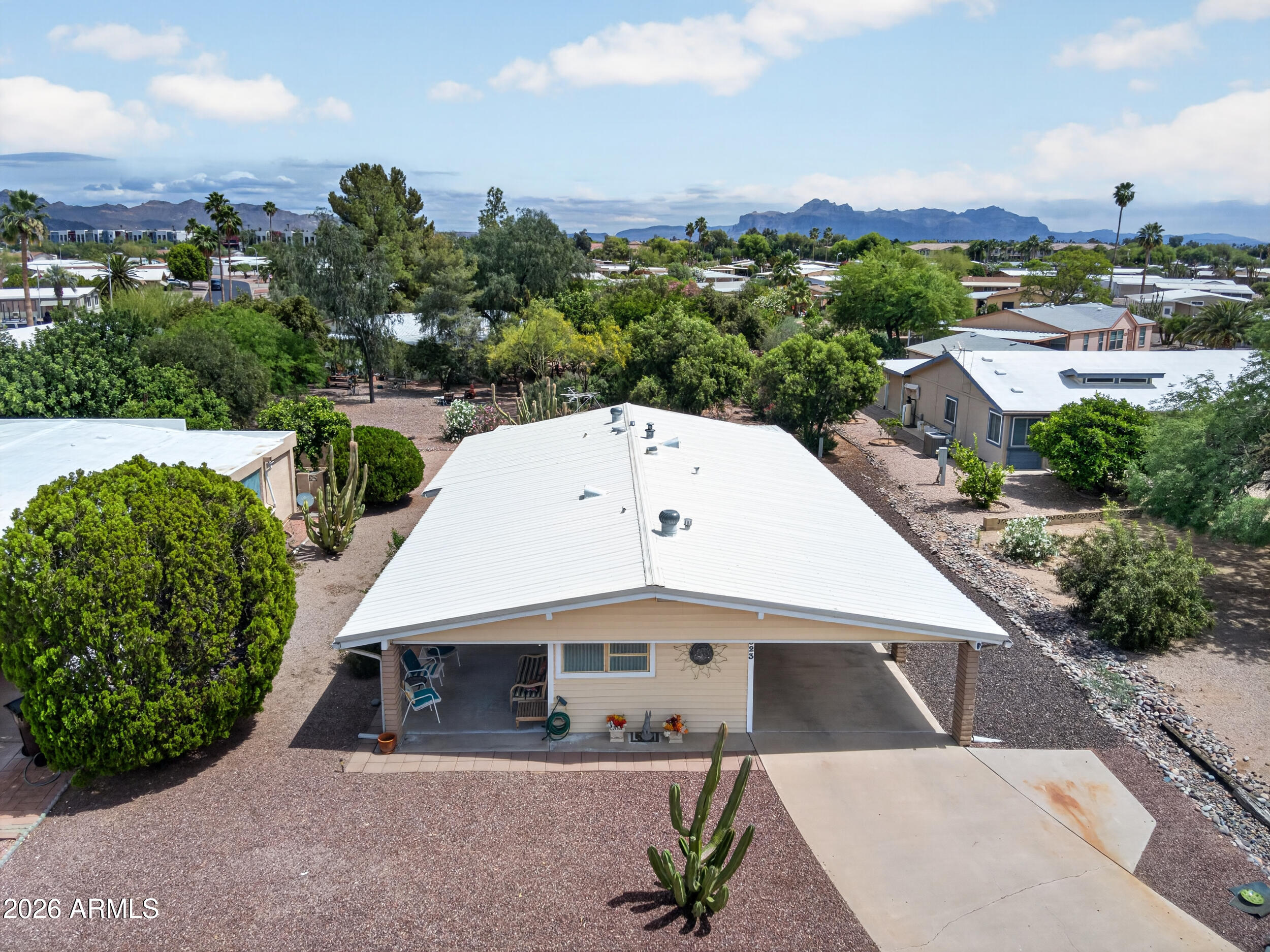 523 S PARK VIEW Circle