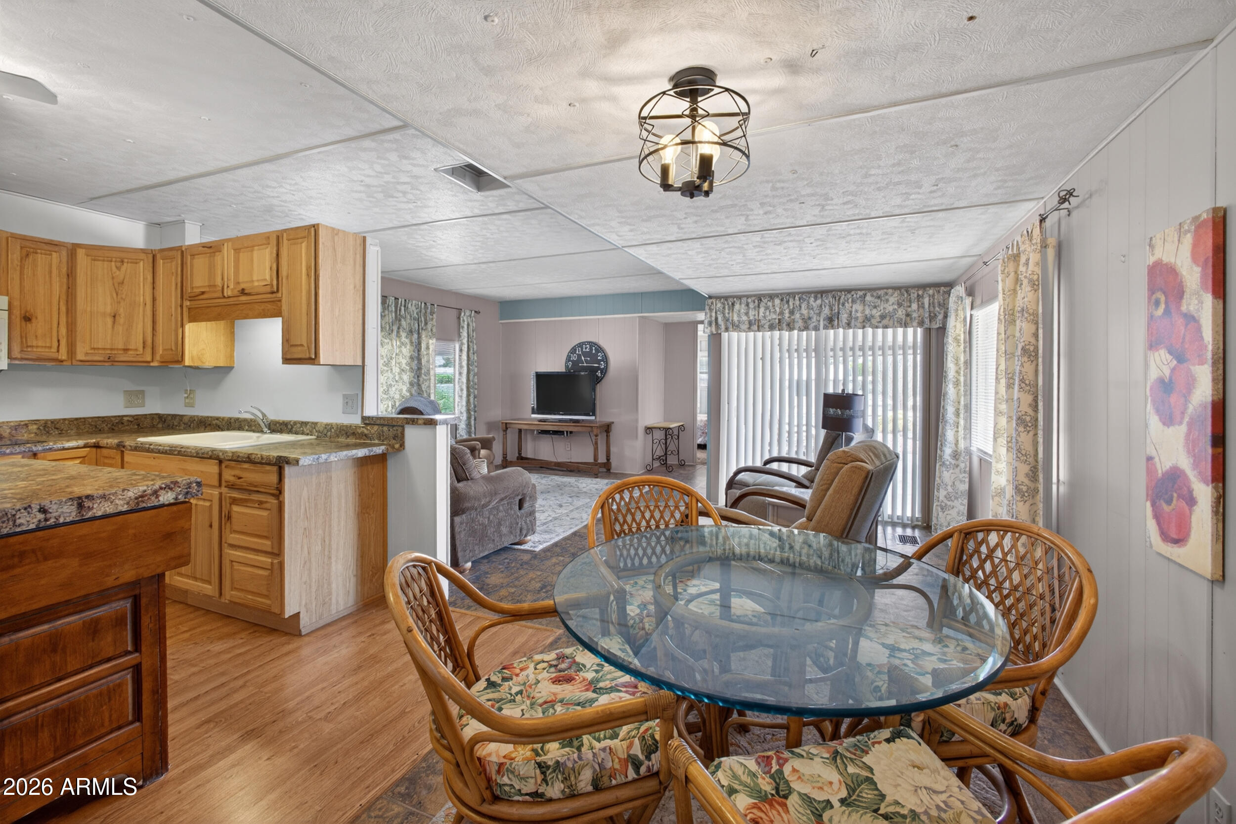 523 S PARK VIEW Circle