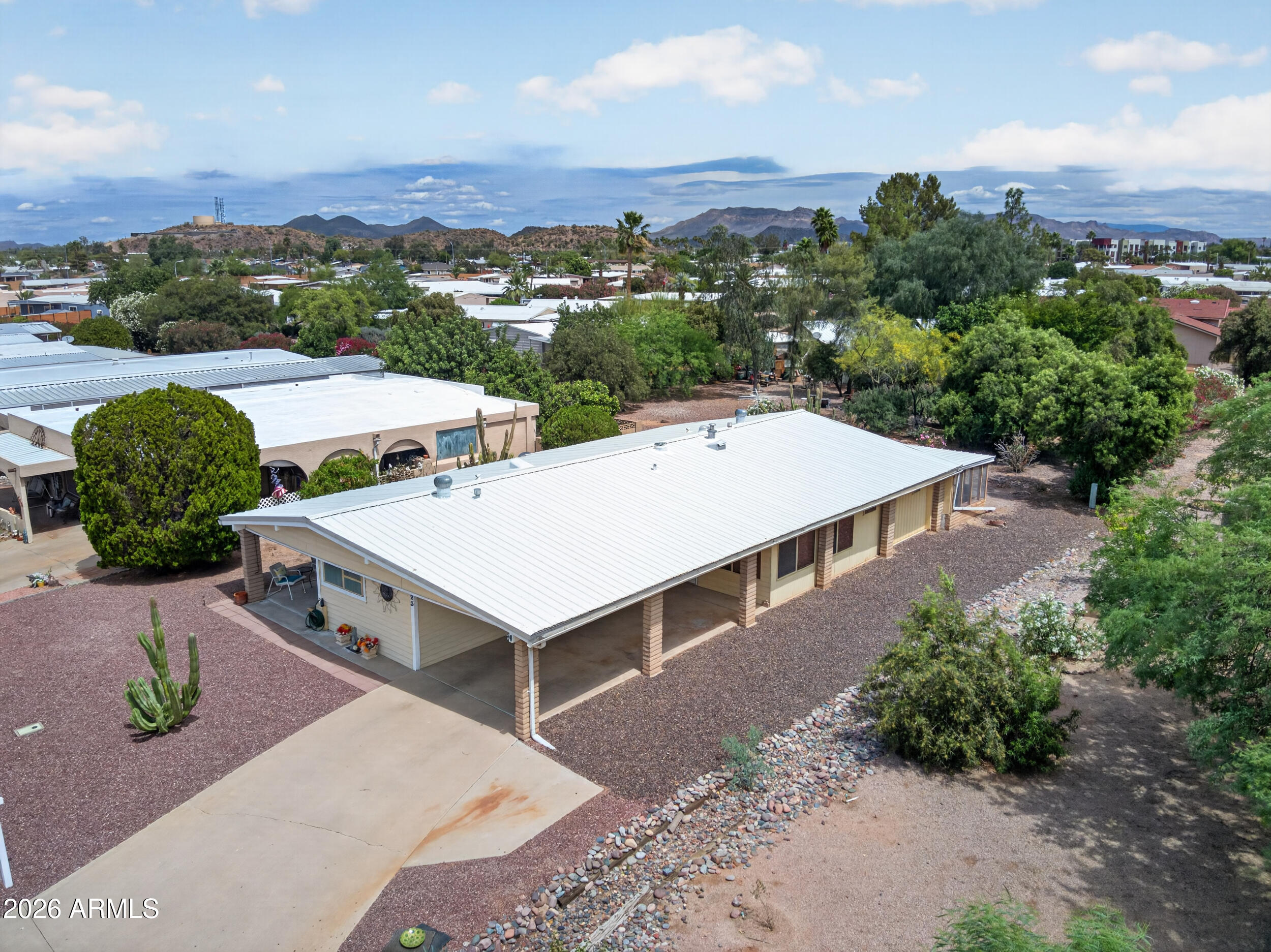 523 S PARK VIEW Circle