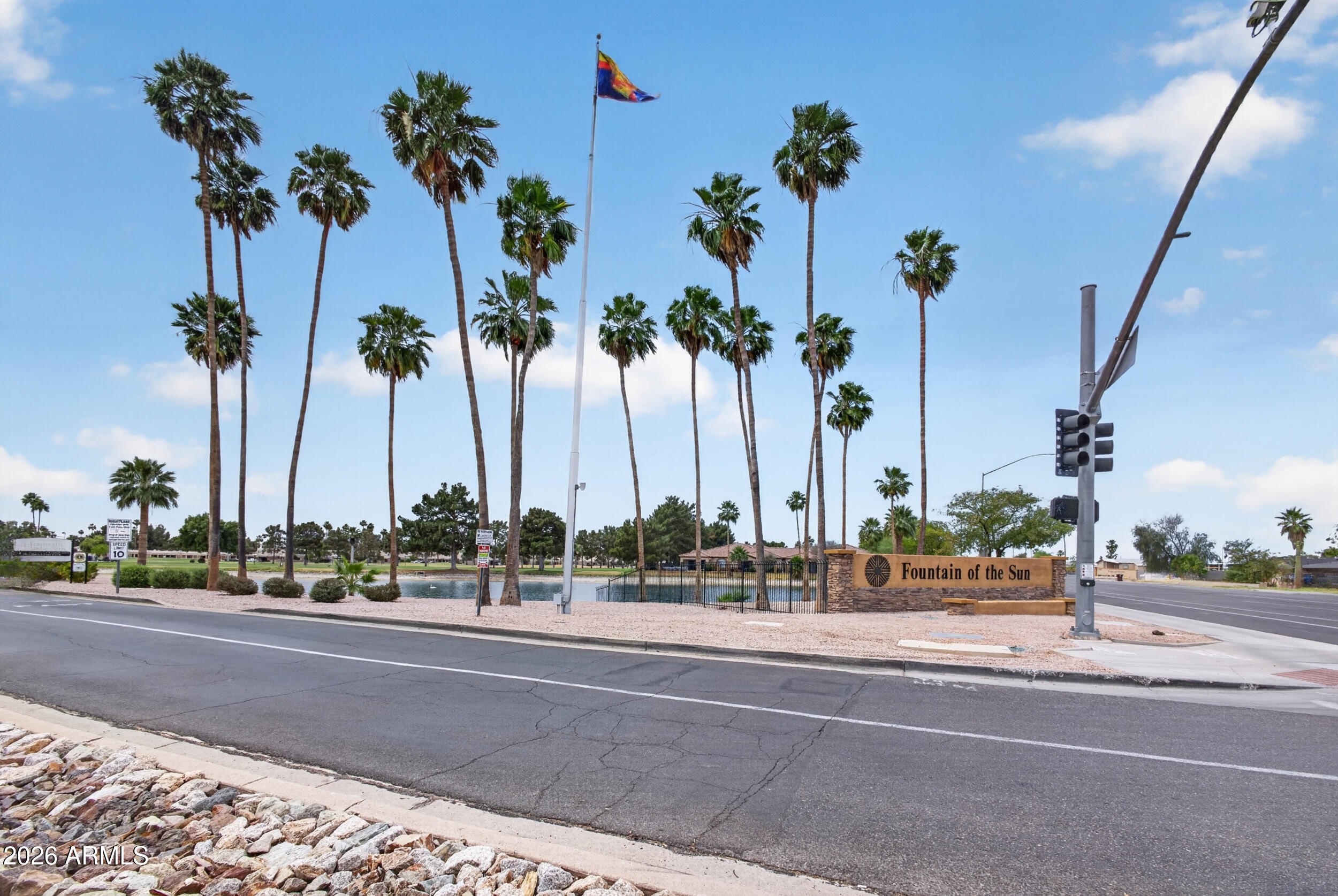 523 S PARK VIEW Circle