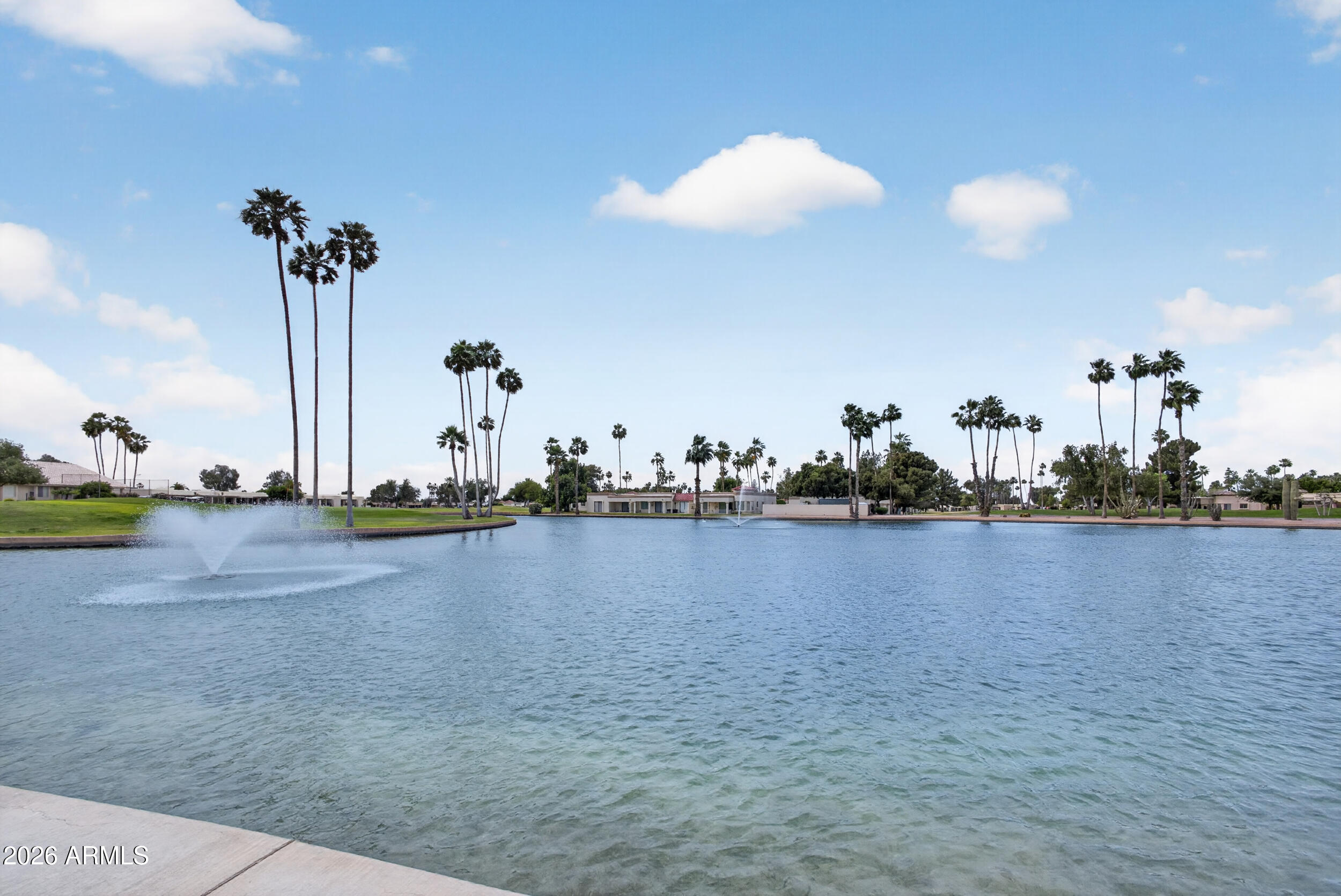 523 S PARK VIEW Circle