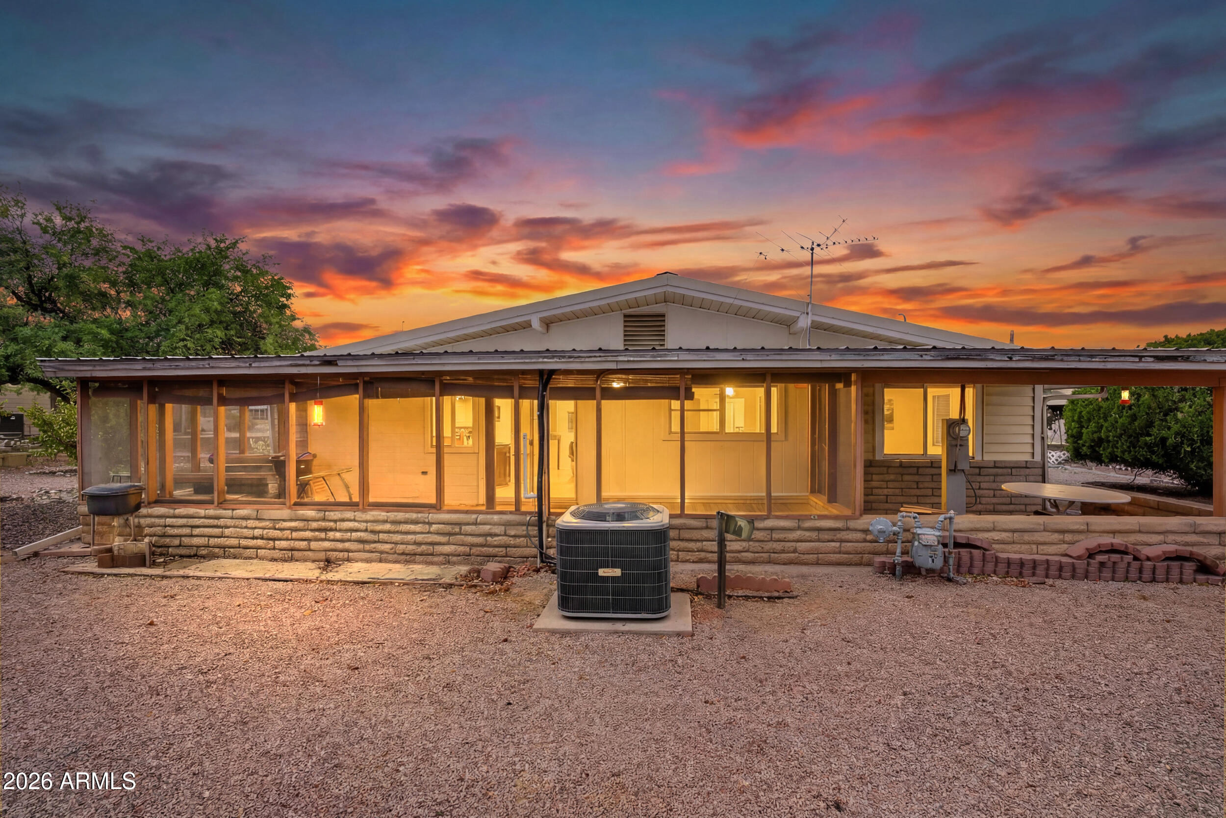 523 S PARK VIEW Circle