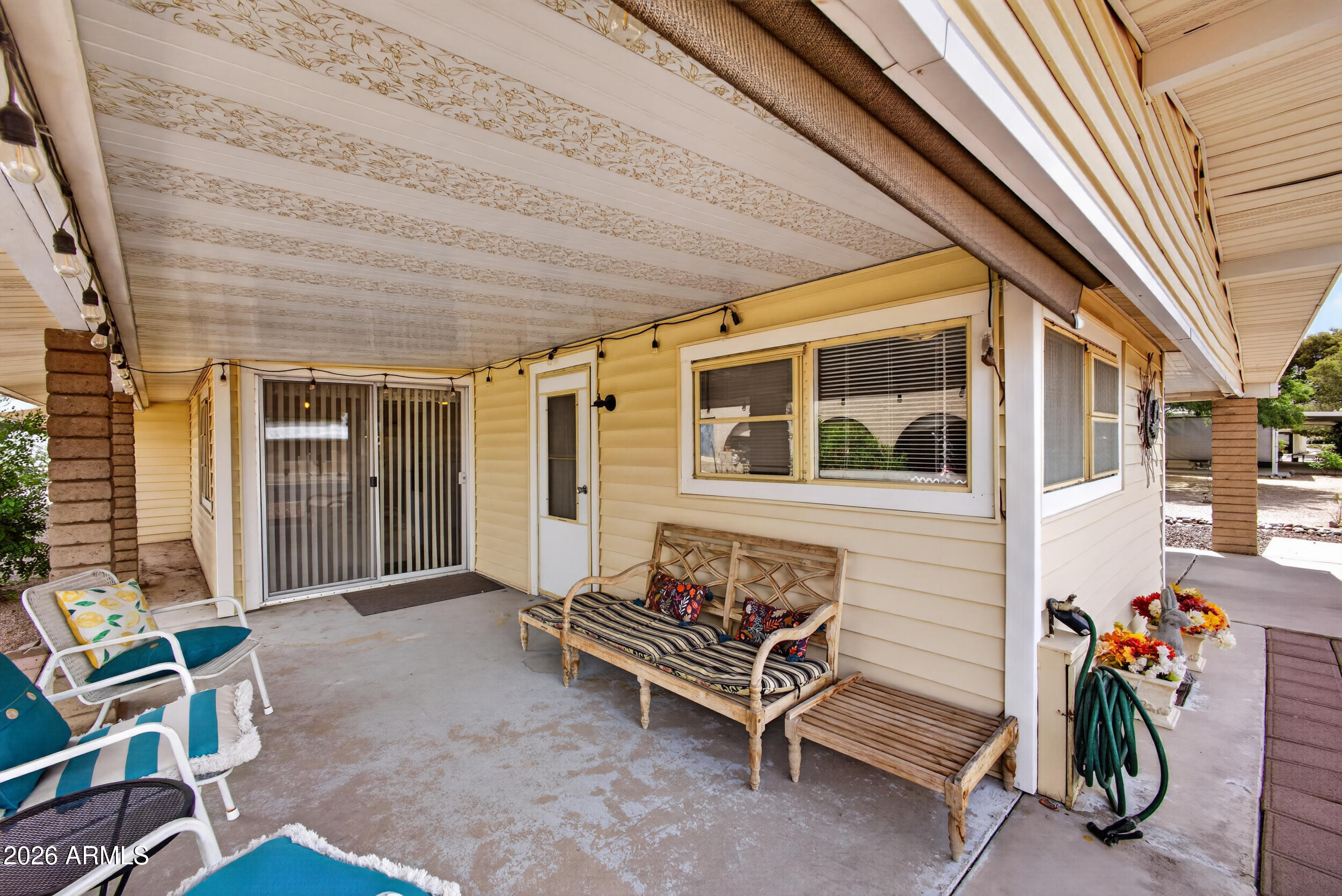 523 S PARK VIEW Circle