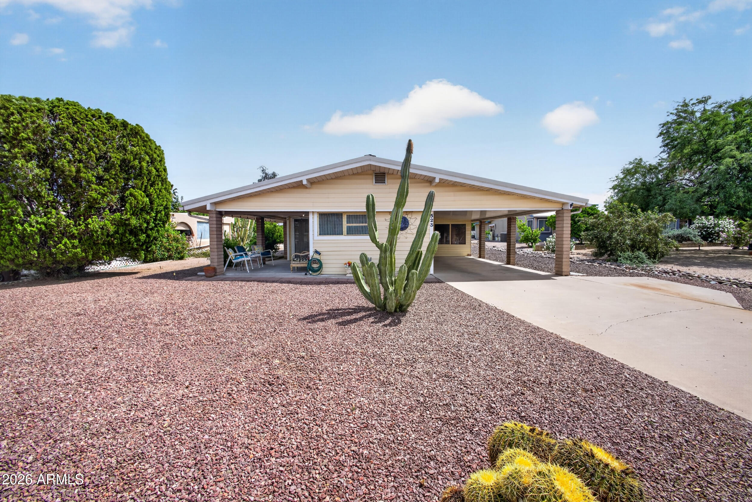 523 S PARK VIEW Circle