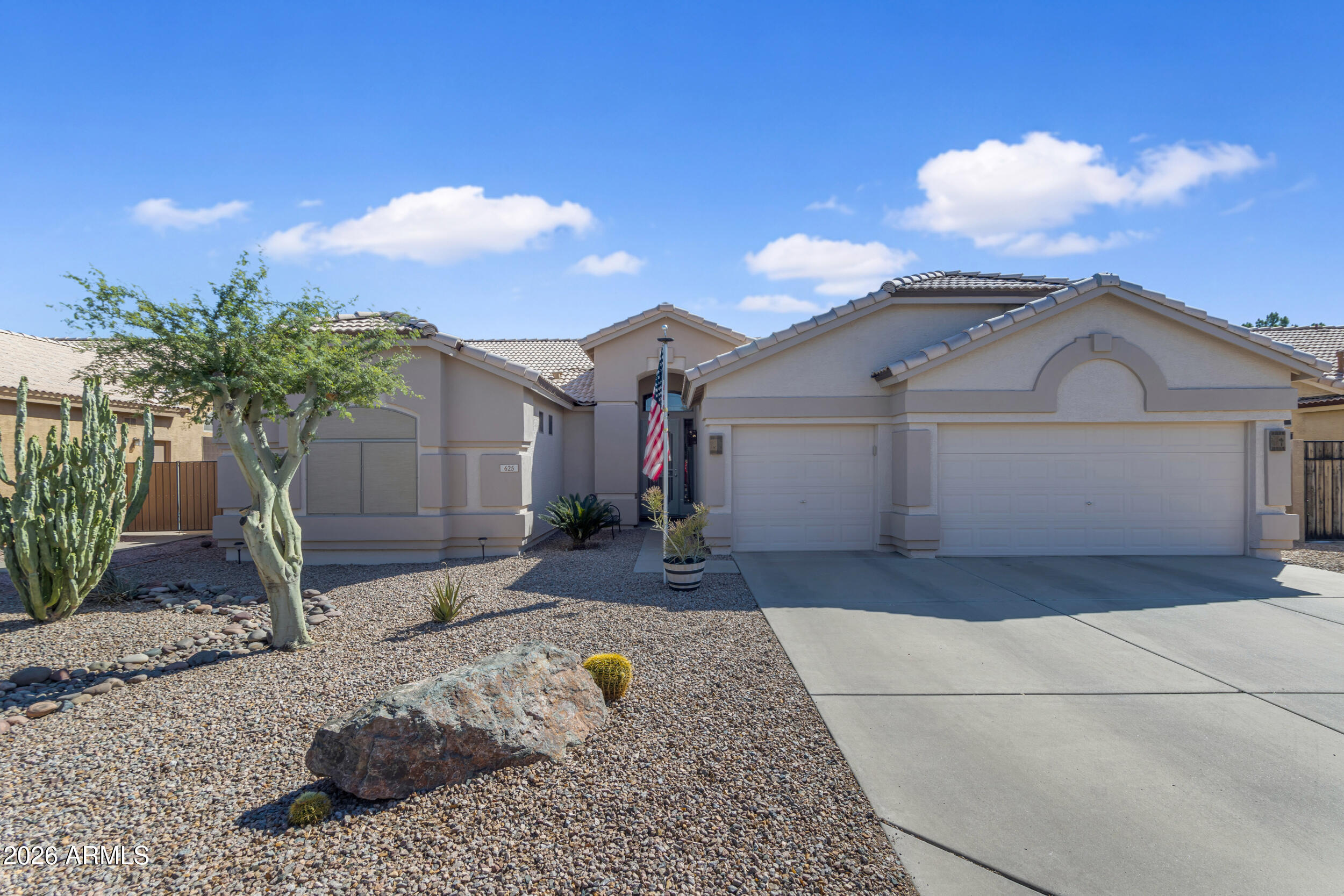 625 W MERRILL Avenue