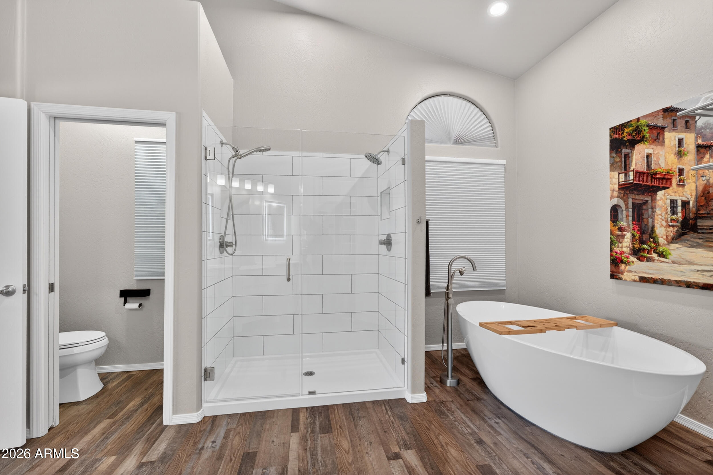 625 W MERRILL Avenue