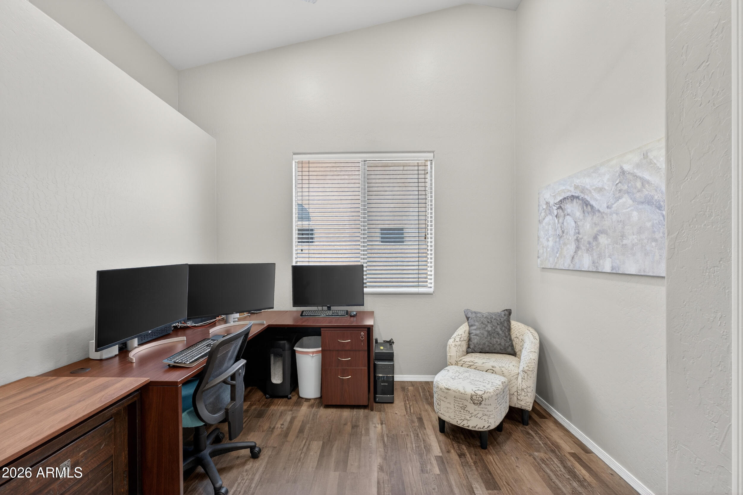 625 W MERRILL Avenue