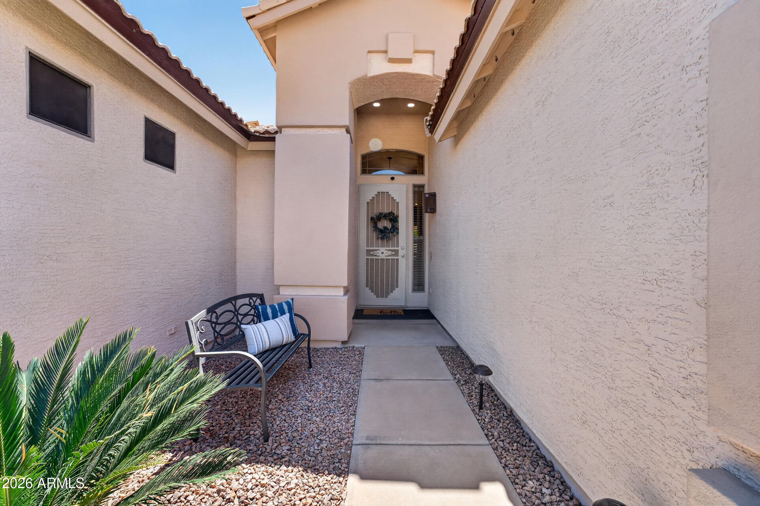 625 W MERRILL Avenue