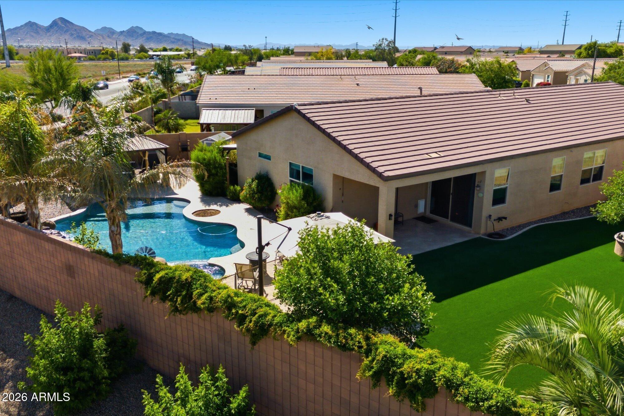 265 W TENIA Trail