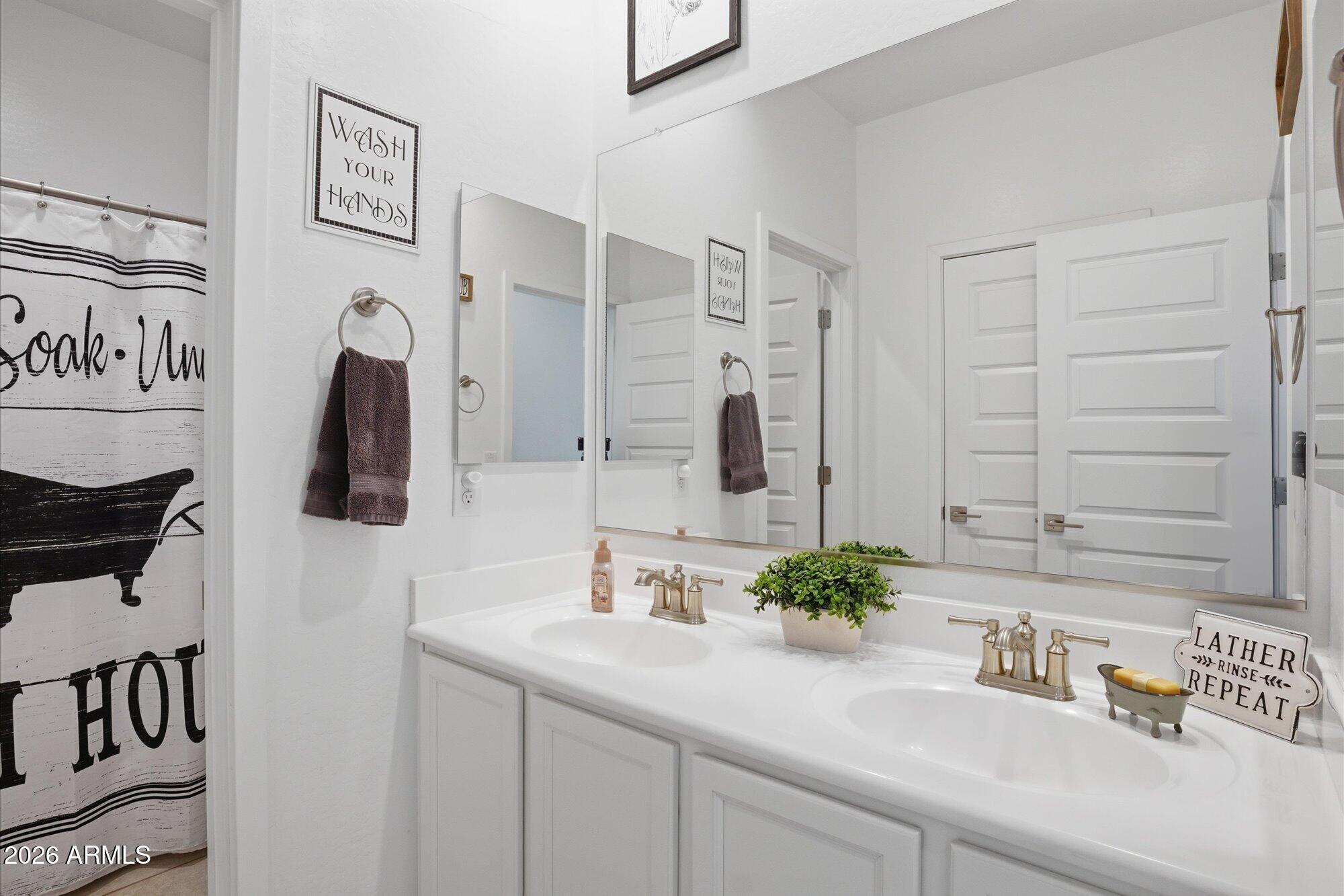 265 W TENIA Trail
